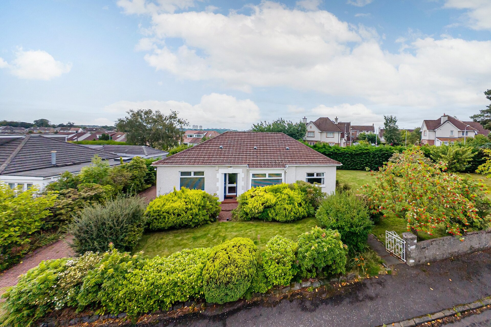 2 Afton Crescent, Bearsden, G61 2PY - Picture #1
