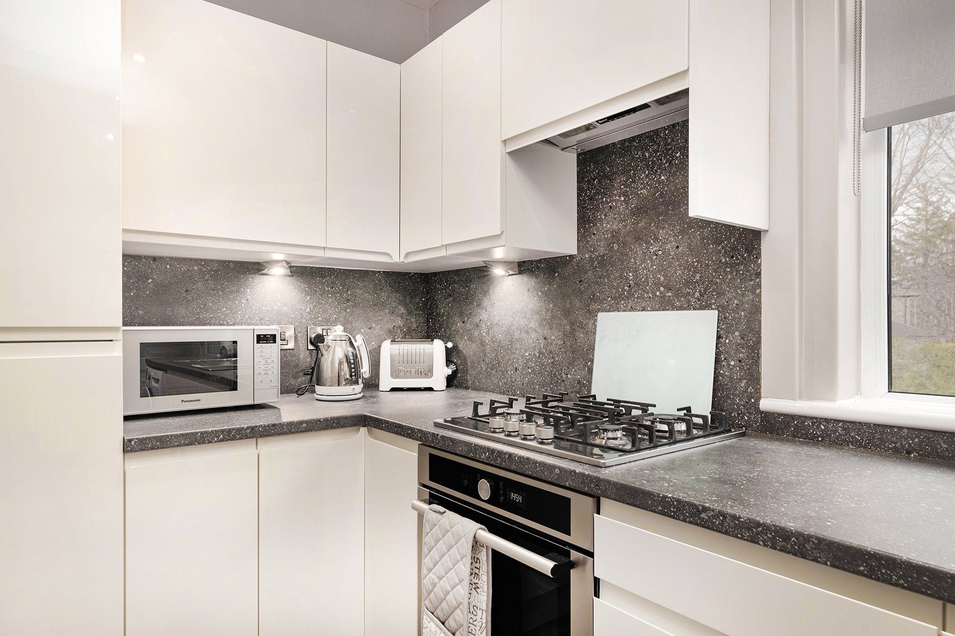 158 Stamperland Gardens, Clarkston, Glasgow, East Renfrewshire, G76 8LL - Picture #8