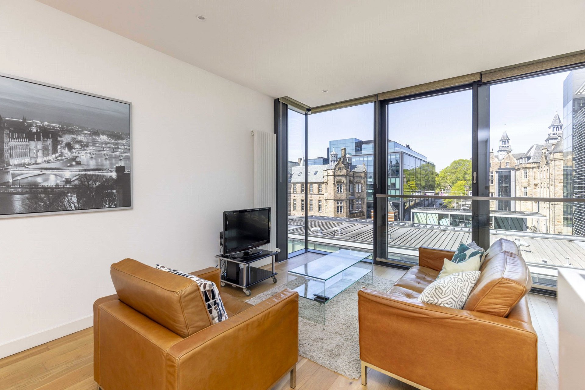 Flat 16, 18 Simpson Loan, Edinburgh, Midlothian, EH3 9GB - Picture #6