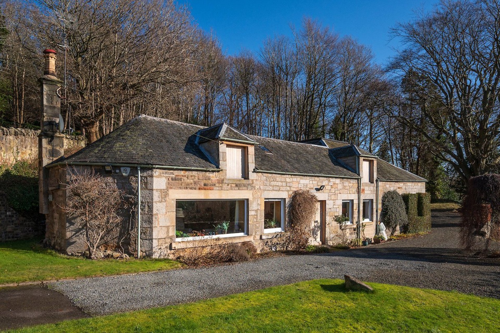 The Garden Cottage, 45 Polton Road, Loanhead, Midlothian, EH20 9DB - Picture #2