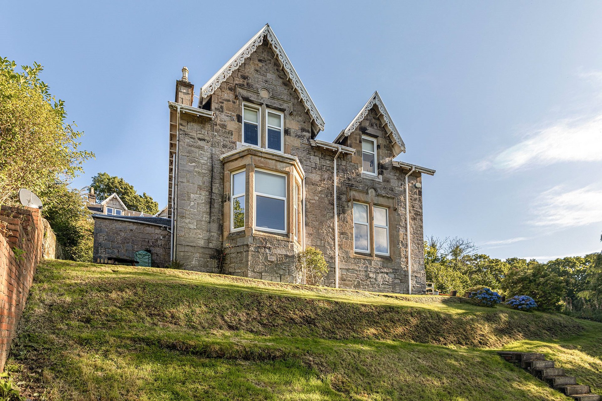 Oak Ville, Manse Road, Bowling, G60 5AA - Picture #2
