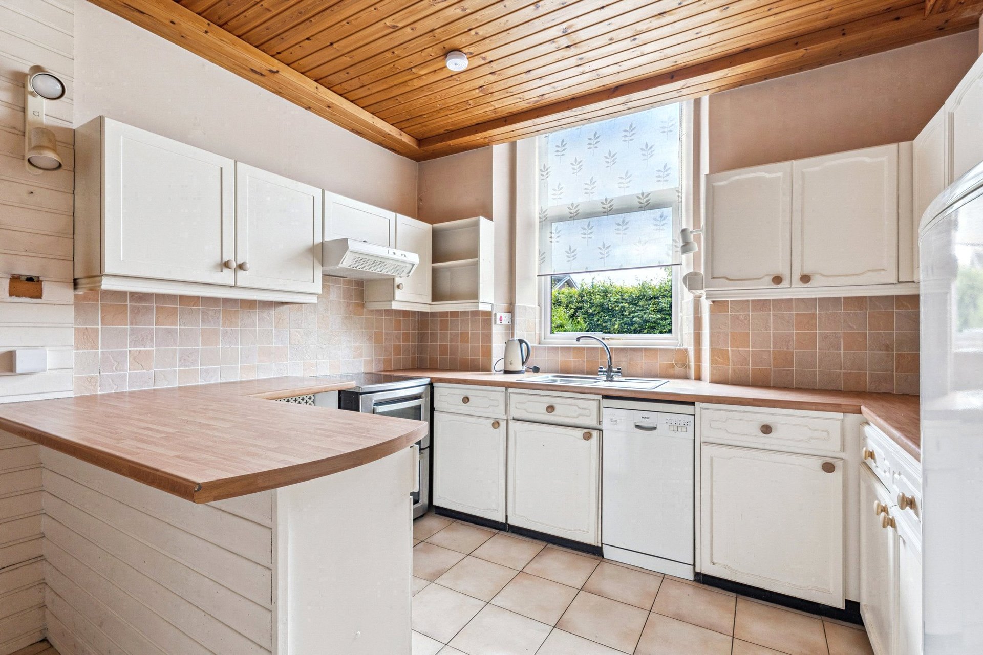 9 Grove Park, Lenzie, G66 5AH - Picture #15