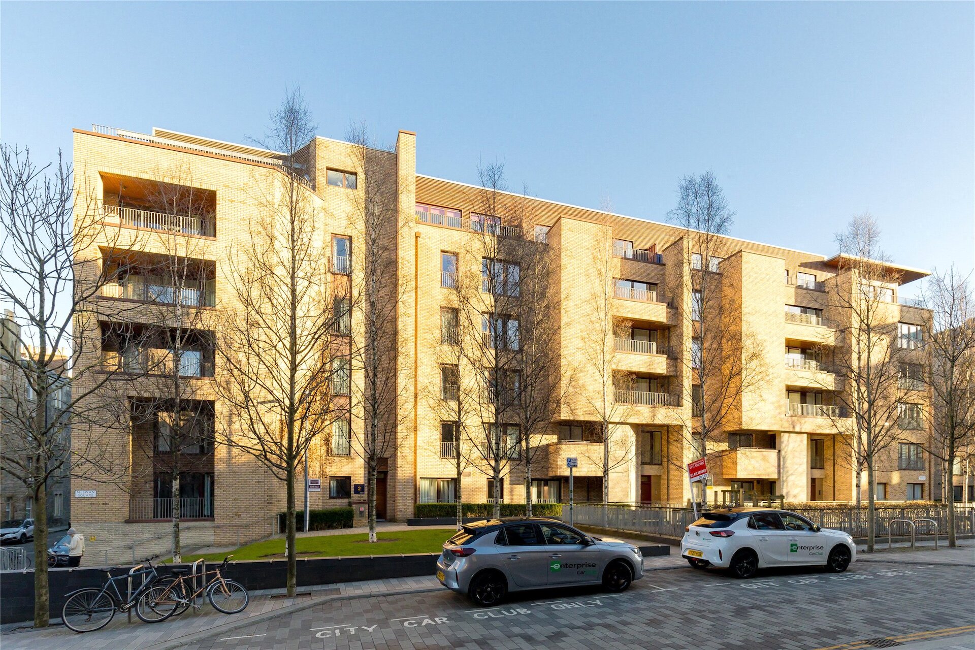 Flat 10, 3 McEwan Square, Edinburgh, Midlothian, EH3 8EL - Picture #1