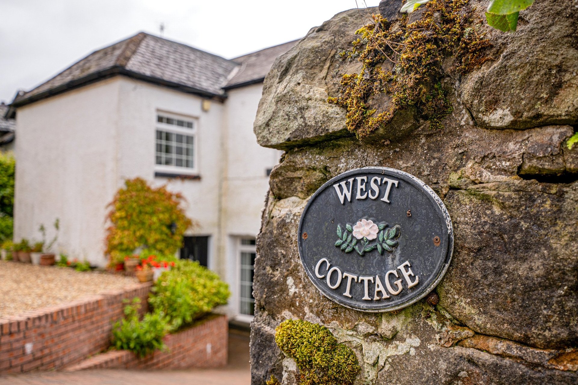 West Cottage, Mugdock, By Milngavie, G62 8LQ - Picture #2