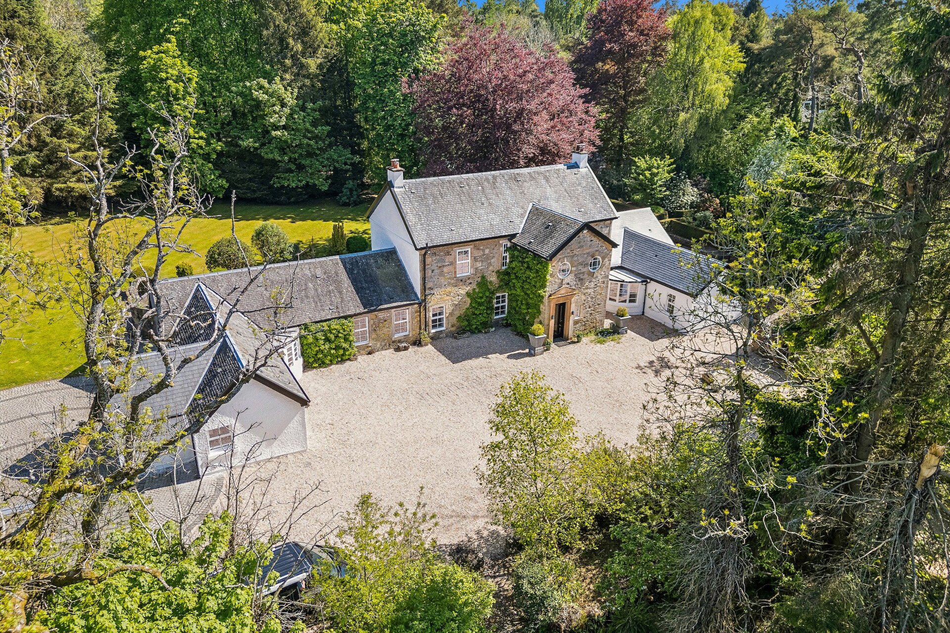 Pedmyre House, Pedmyre Lane, Carmunnock, Glasgow, G76 9EL - Picture #1