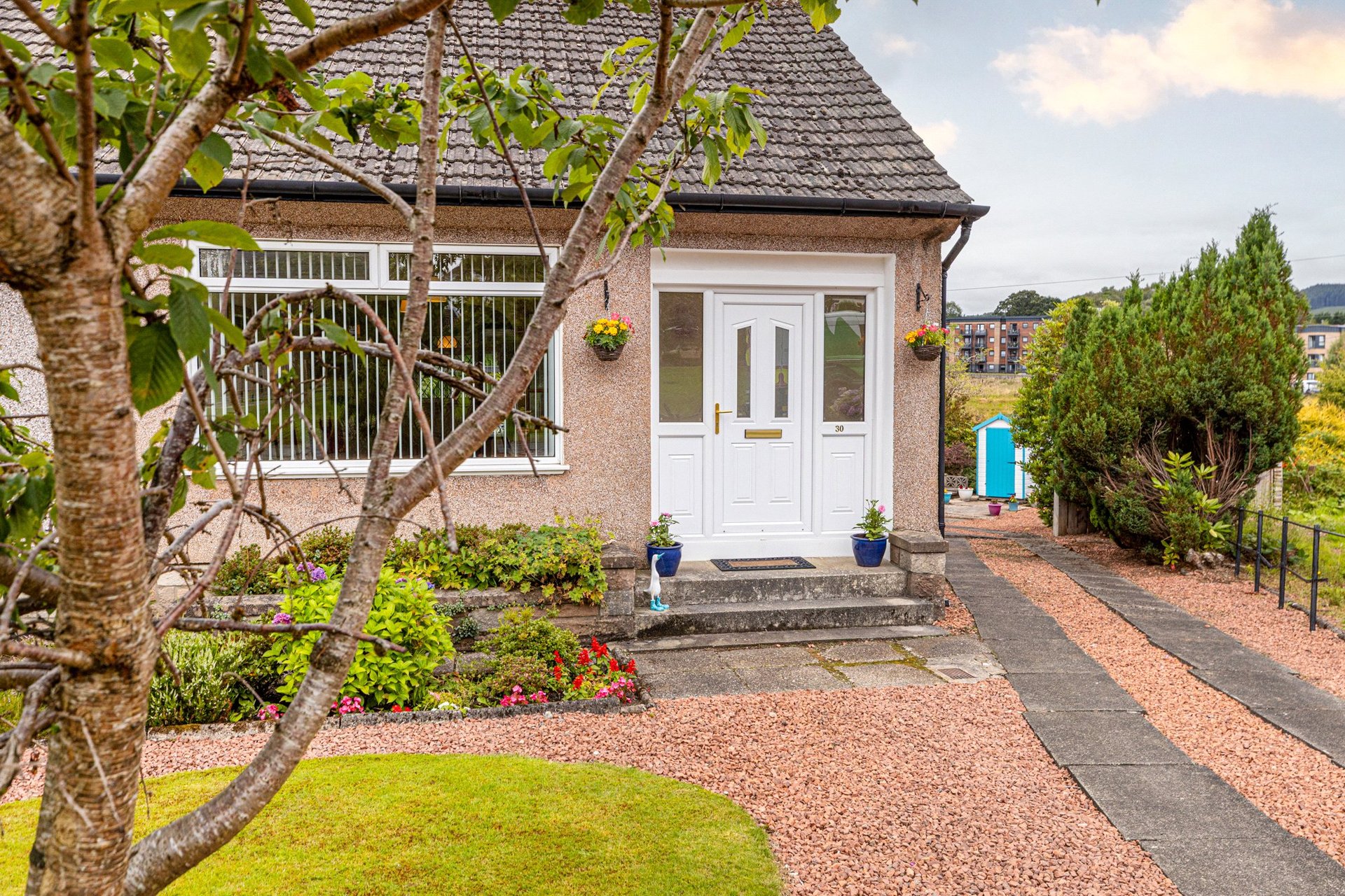 30 Drumcarn Drive, Milngavie, G62 6EB - Picture #2