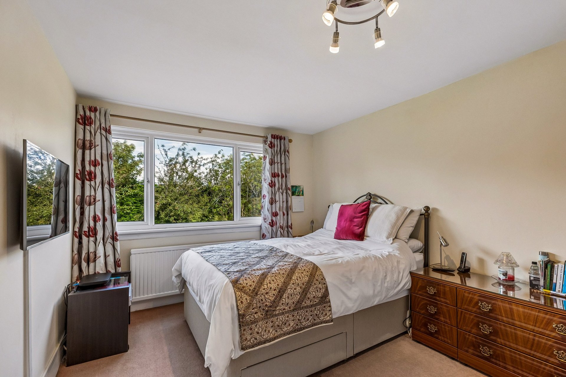 16 Glenfarg Crescent, Bearsden, G61 2AN - Picture #22
