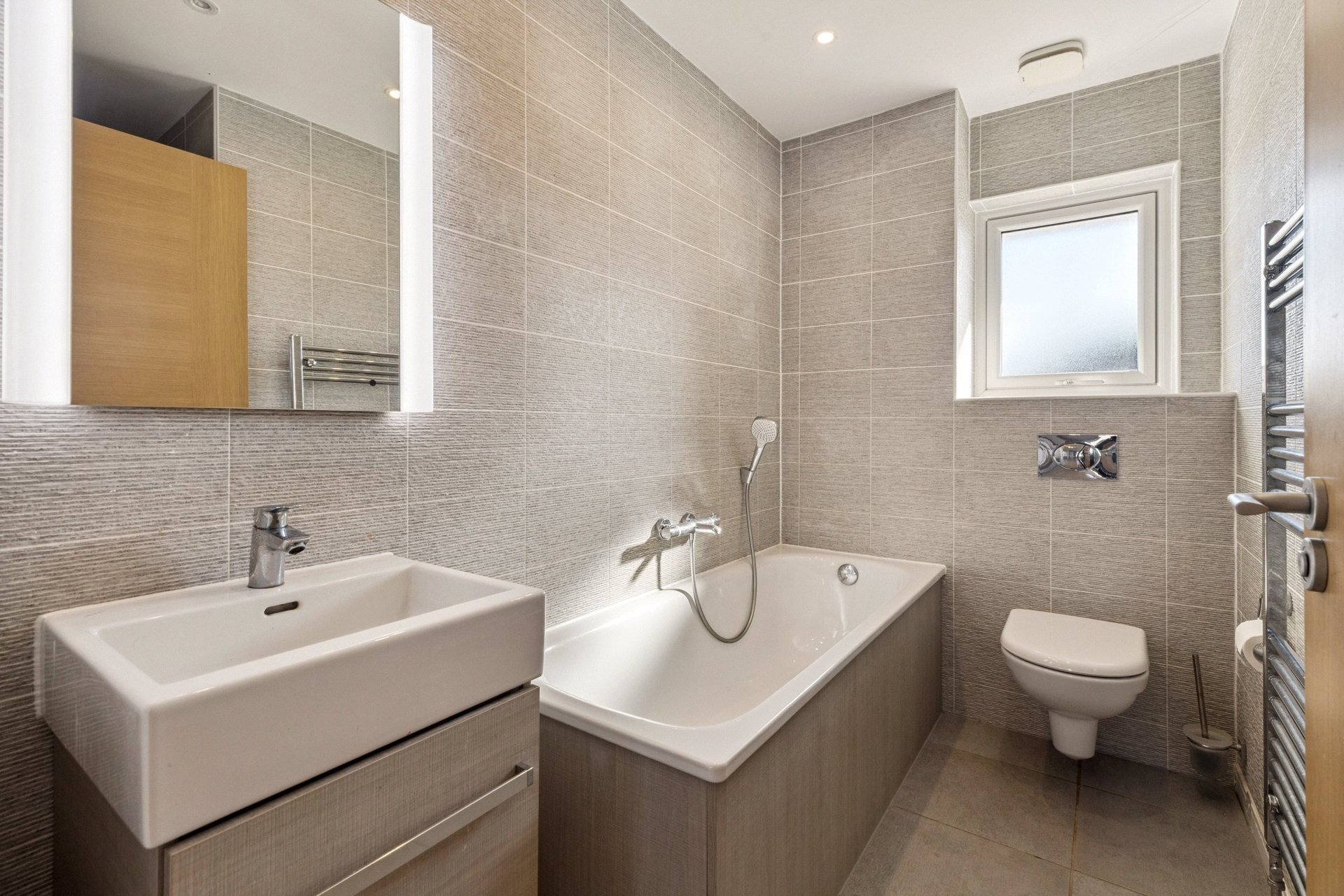 16 Aldton Park, Newton Mearns, Glasgow, G77 5UT - Picture #33