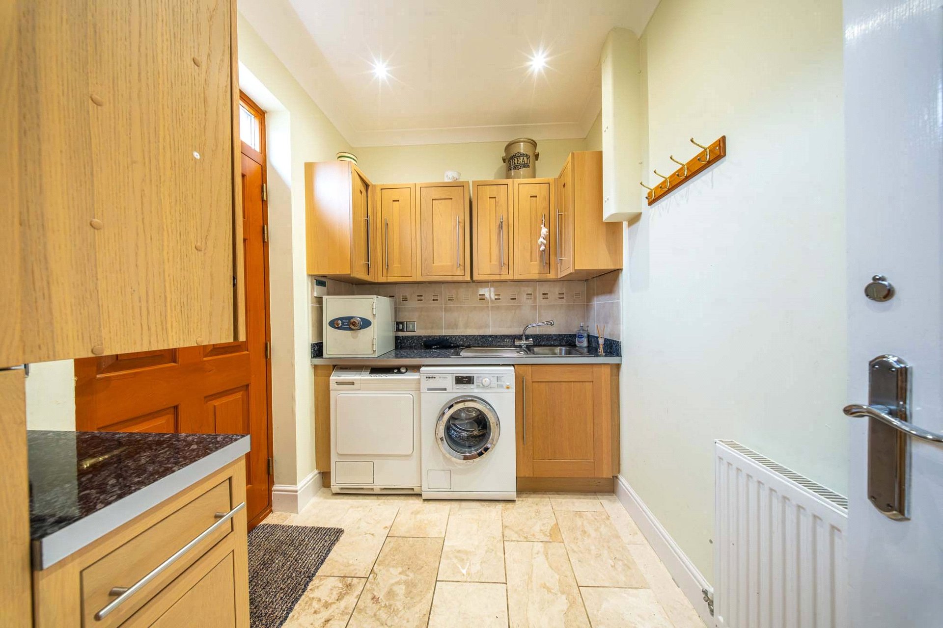 31 Bowmont Court, Heiton, Kelso, Scottish Borders, TD5 8JY - Picture #12