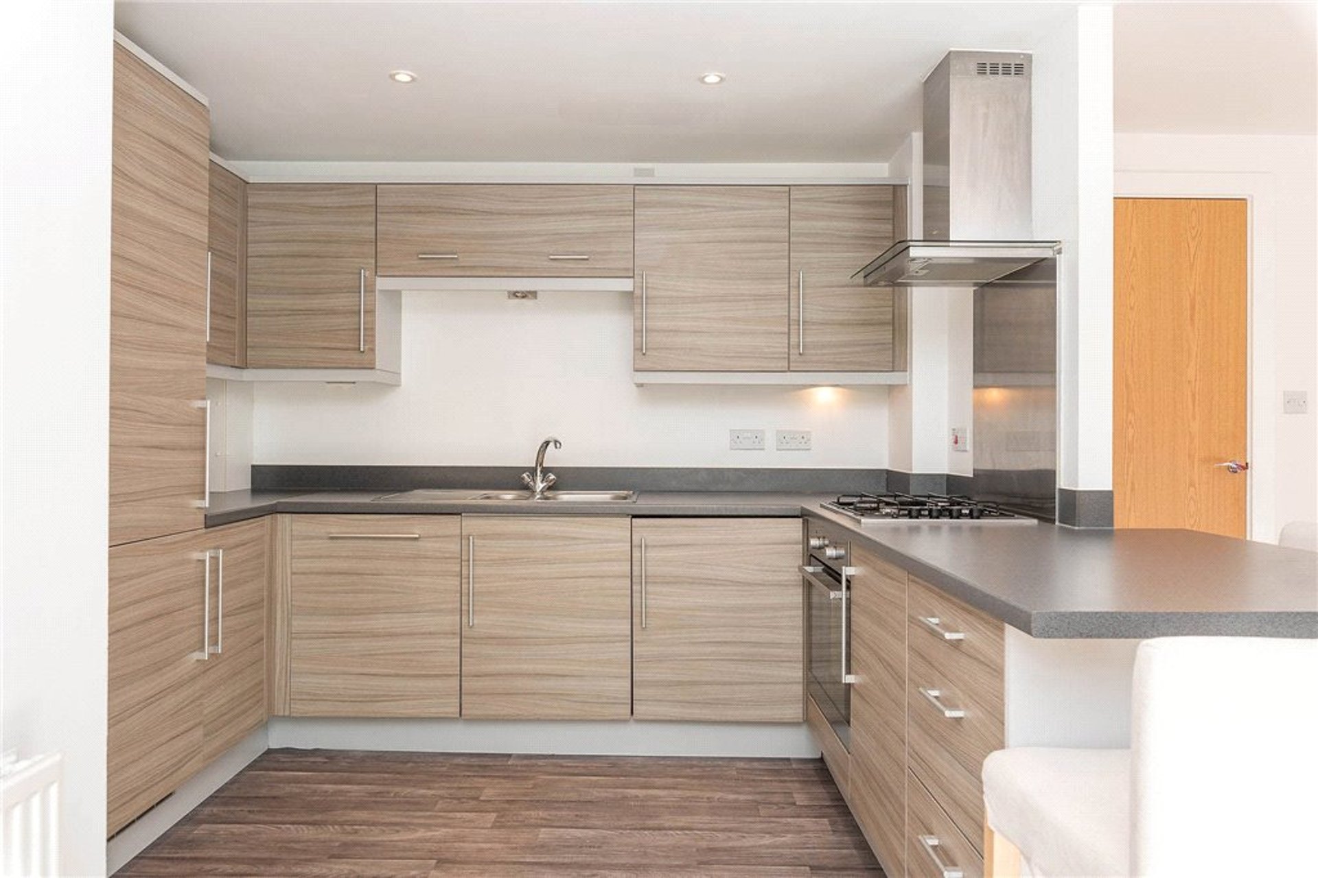 Flat 2, 7 East Pilton Farm Avenue, Edinburgh, Midlothian, EH5 2QF - Picture #5