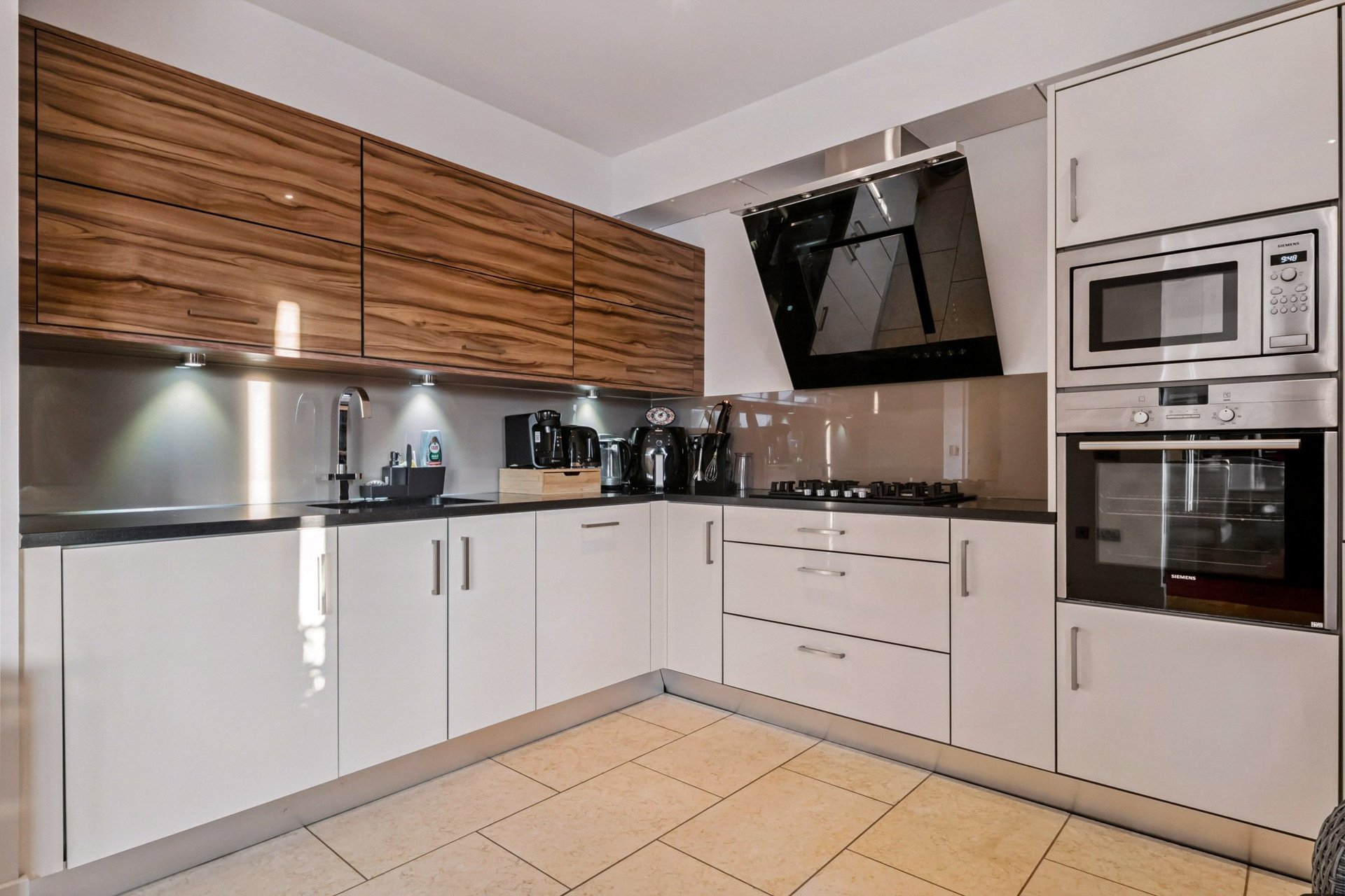 Flat 13, 29 Brighouse Park Cross, Edinburgh, EH4 6GW - Picture #9