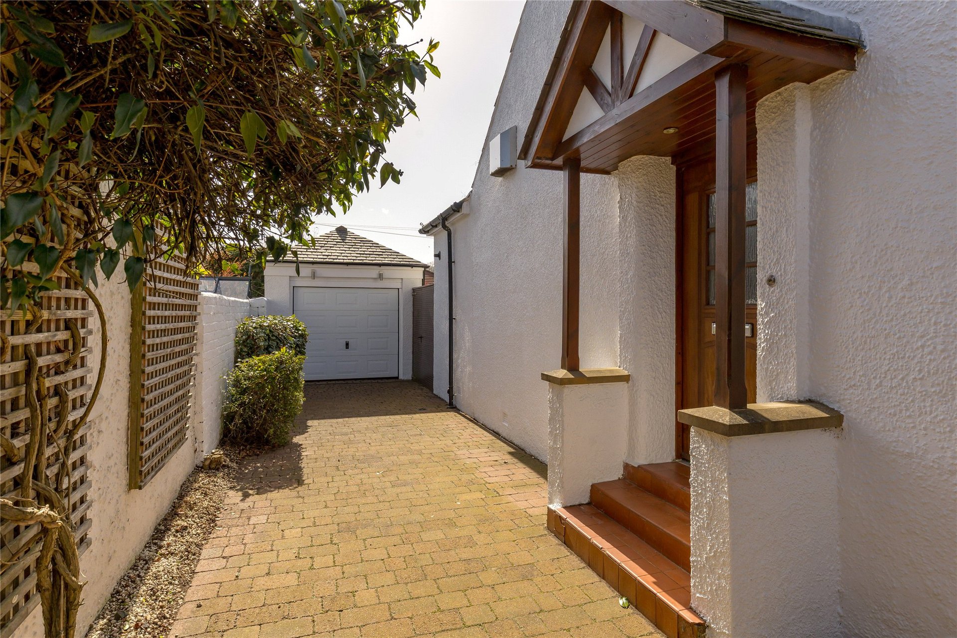 5 Hillpark Road, Edinburgh, EH4 7AR - Picture #2