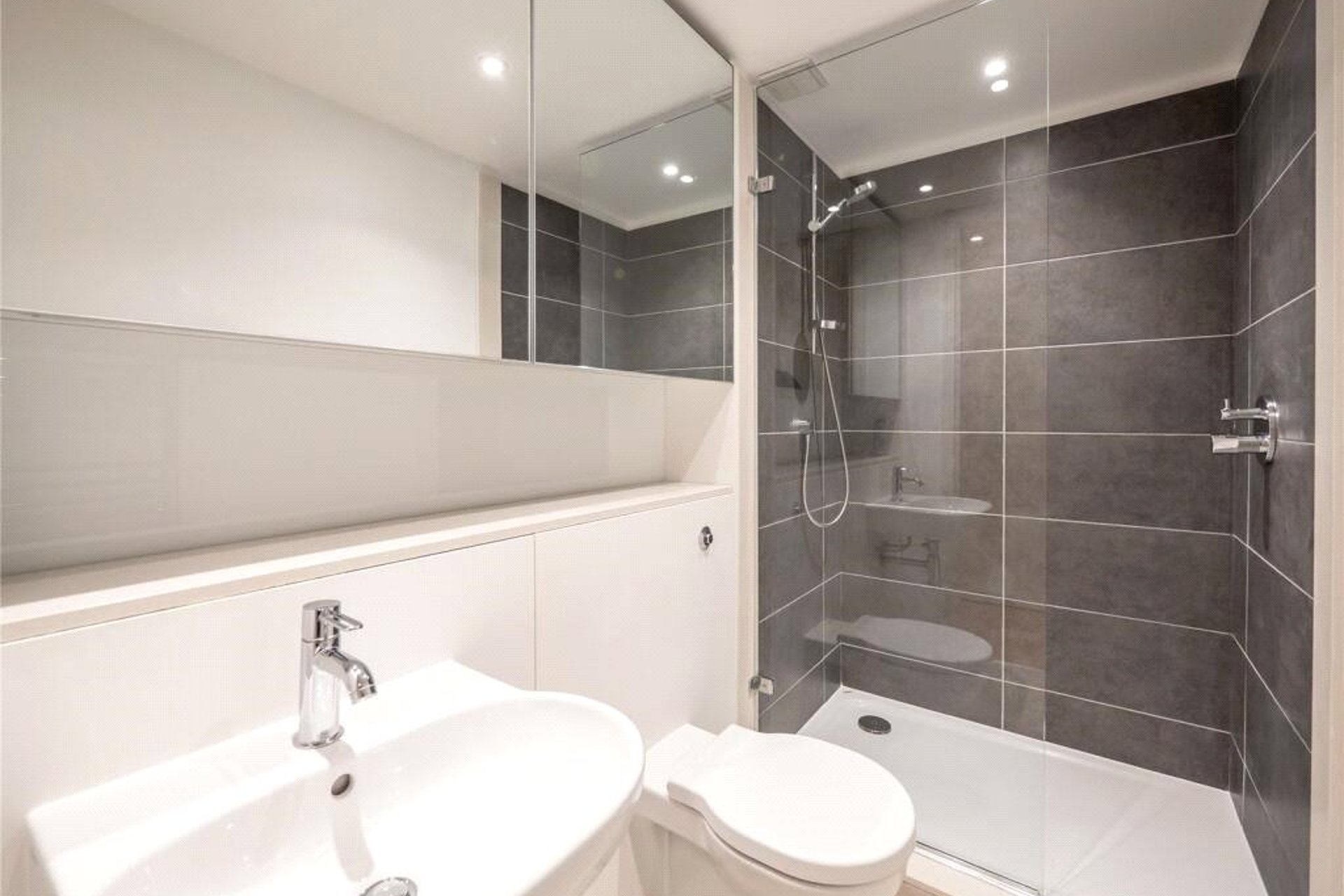 Flat 3, 24 Simpson Loan, Edinburgh, Midlothian, EH3 9GE - Picture #6