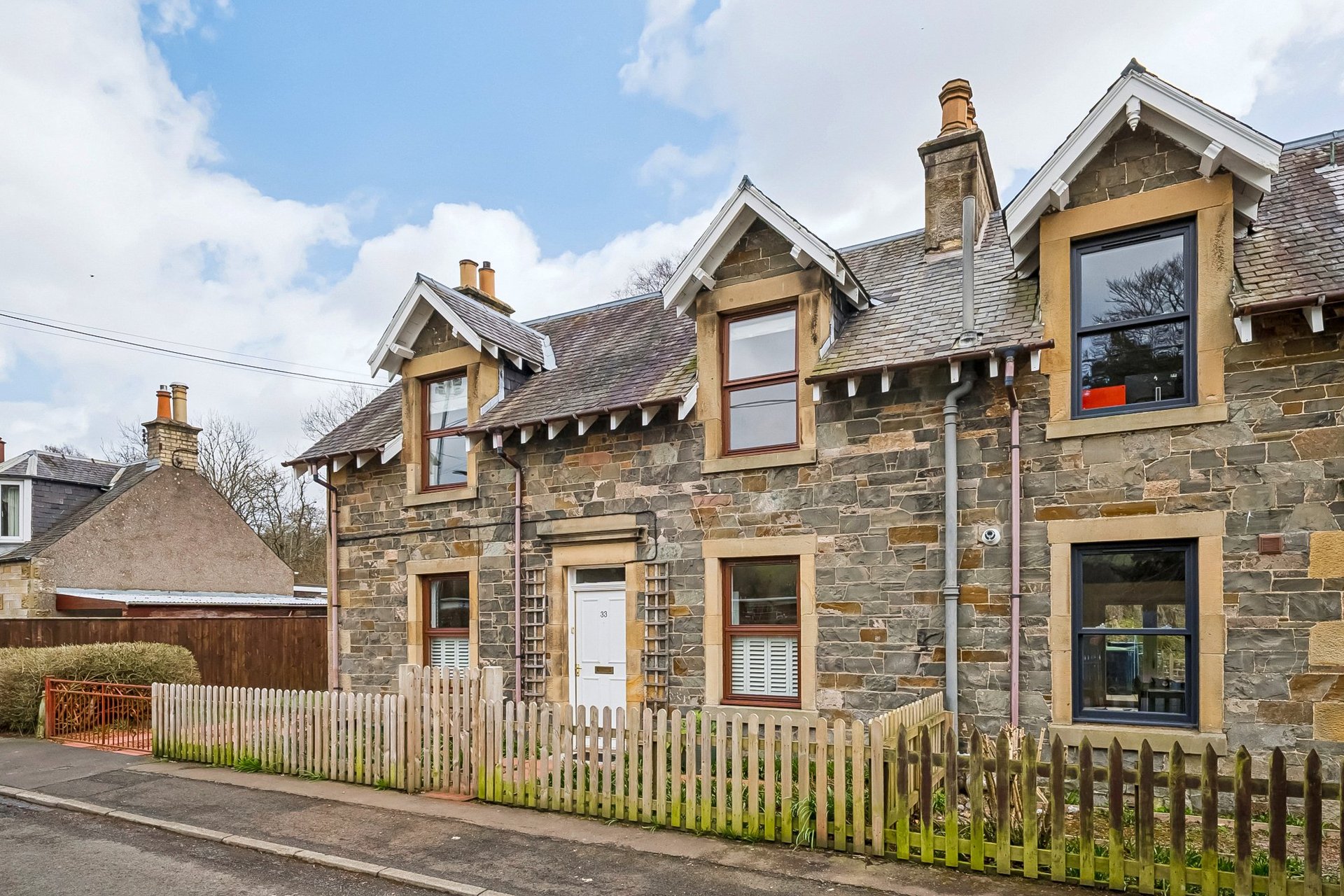 33 Ettrickhaugh Road, Selkirk, Scottish Borders, TD7 5AX - Picture #1