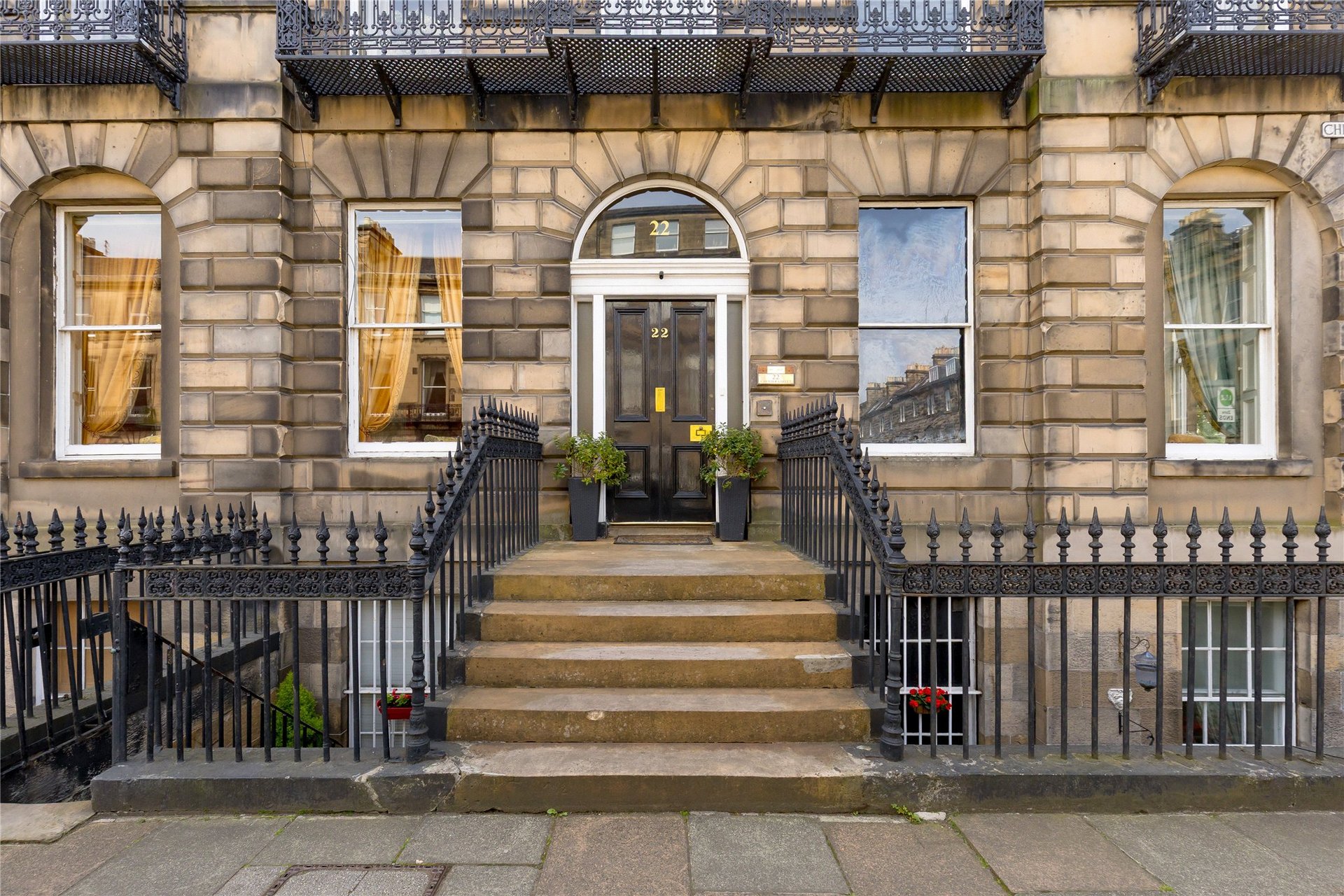 22 Chester Street, Edinburgh, EH3 7RA - Picture #2