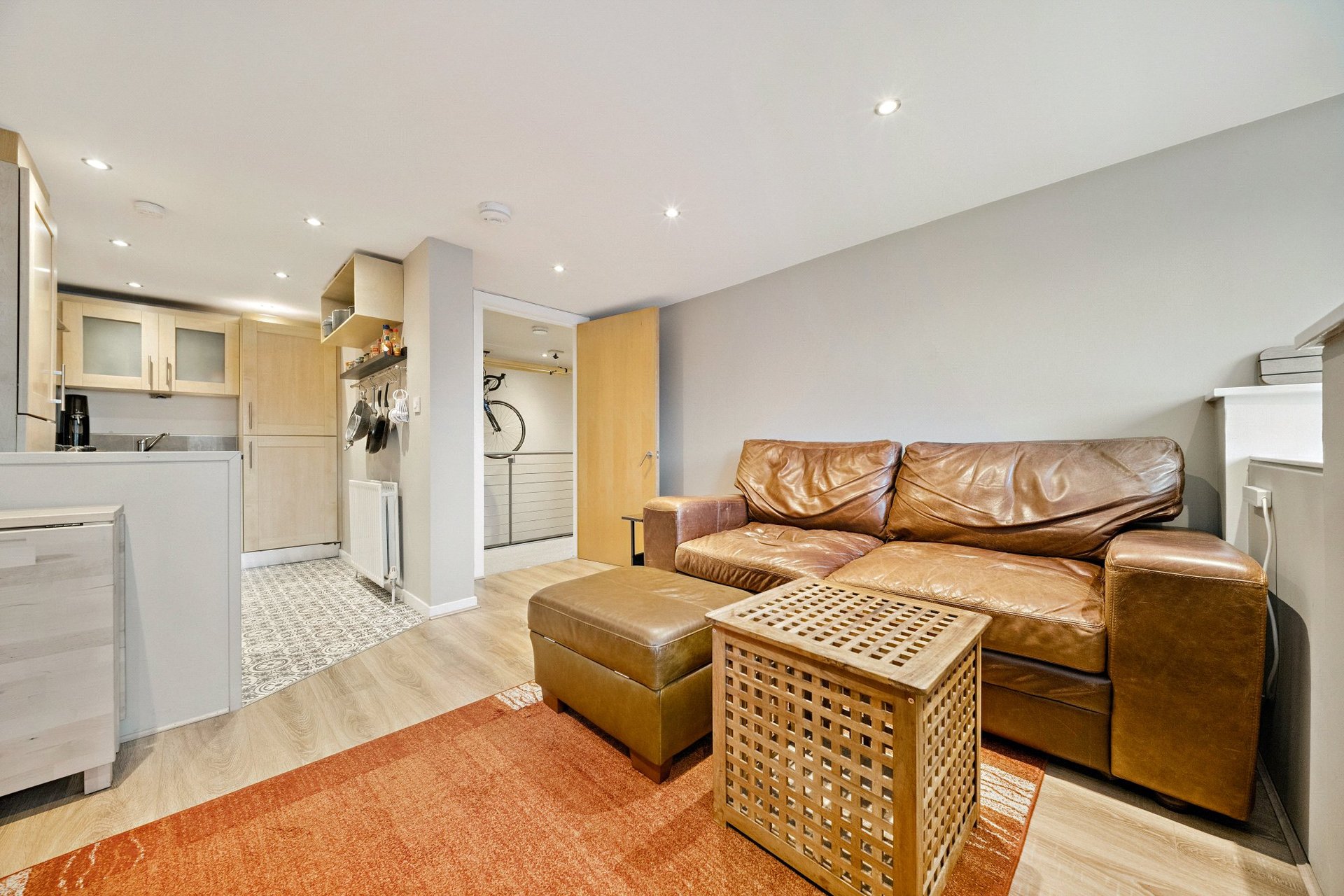 67/8 Giles Street, Edinburgh, EH6 6DD - Picture #11