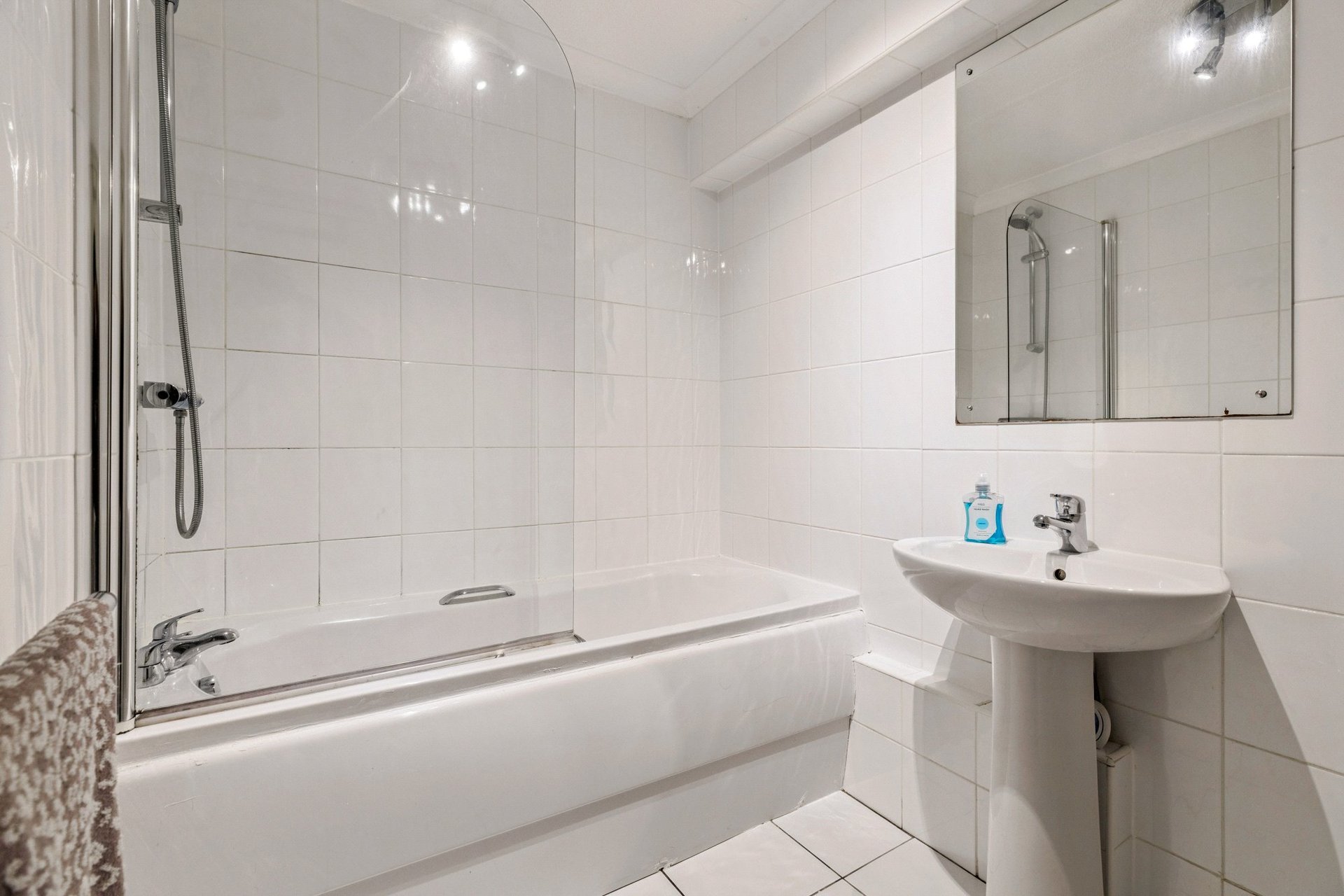 Flat D, 11 Buchanan Drive, Newton Mearns, Glasgow, East Renfrewshire, G77 6QN - Picture #16