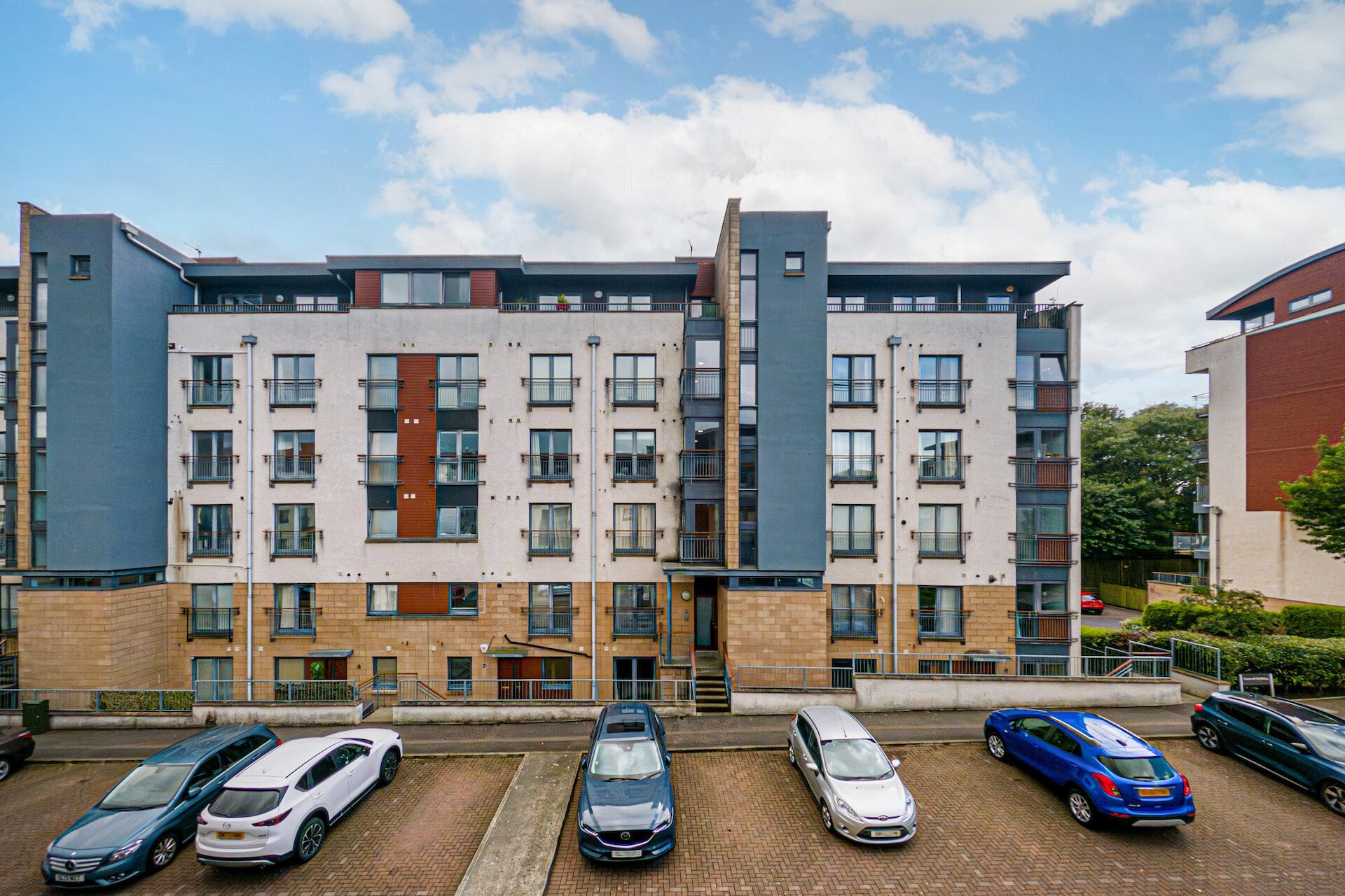 8/4 East Pilton Farm Rigg, Edinburgh, Midlothian, EH5 2GD - Picture #1
