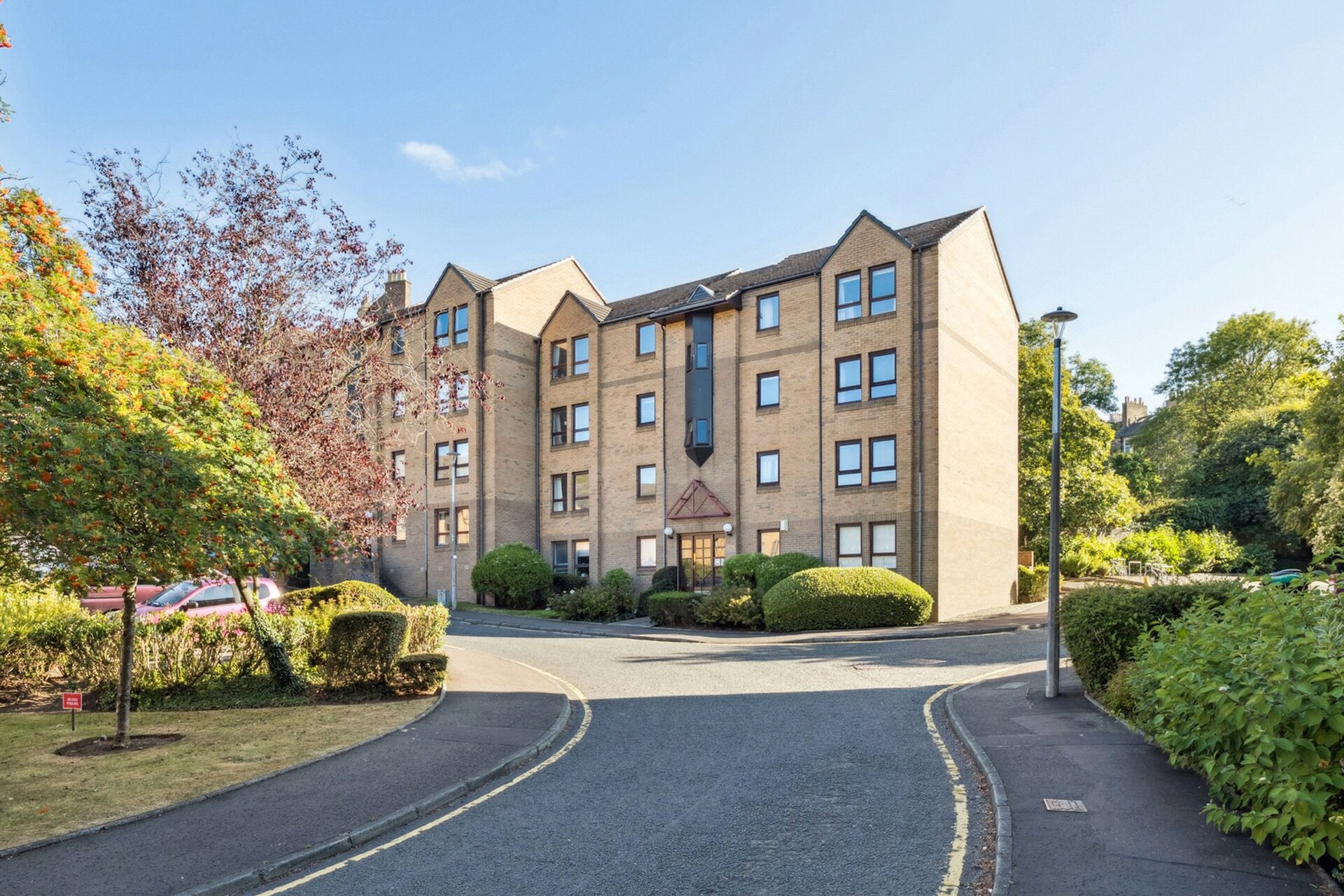 16/3 Parkside Terrace, Edinburgh, Midlothian, EH16 5XW - Picture #1