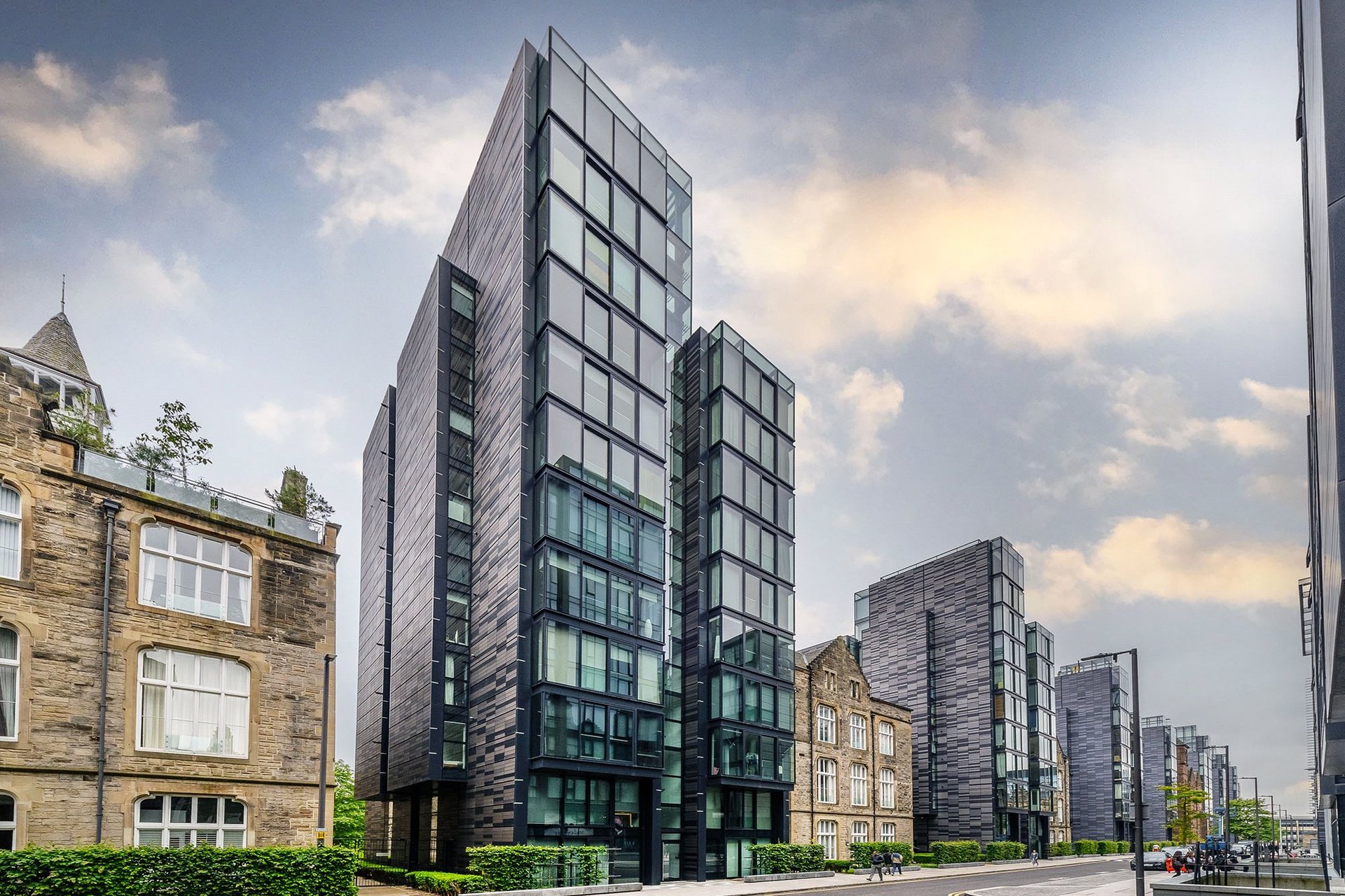 Flat 3, 24 Simpson Loan, Edinburgh, Midlothian, EH3 9GE - Picture #1