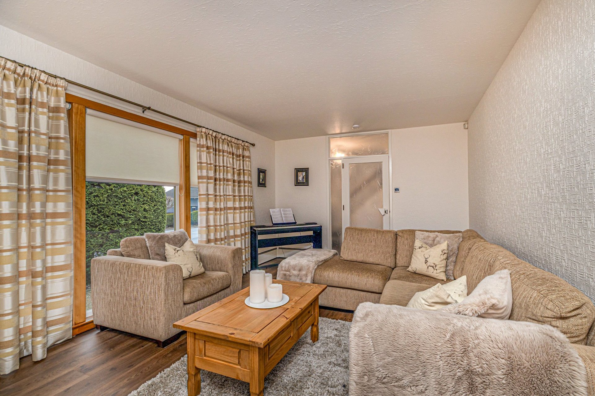 18 Montrose Drive, Bearsden, G61 3LA - Picture #3