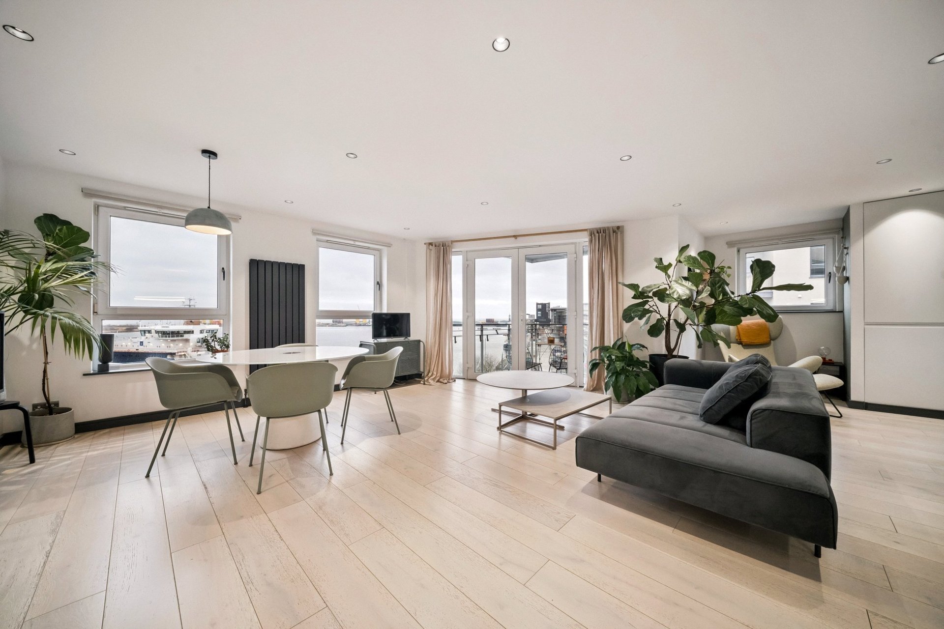 1/20 Portland Gardens, Leith, Edinburgh, EH6 6NA - Picture #2