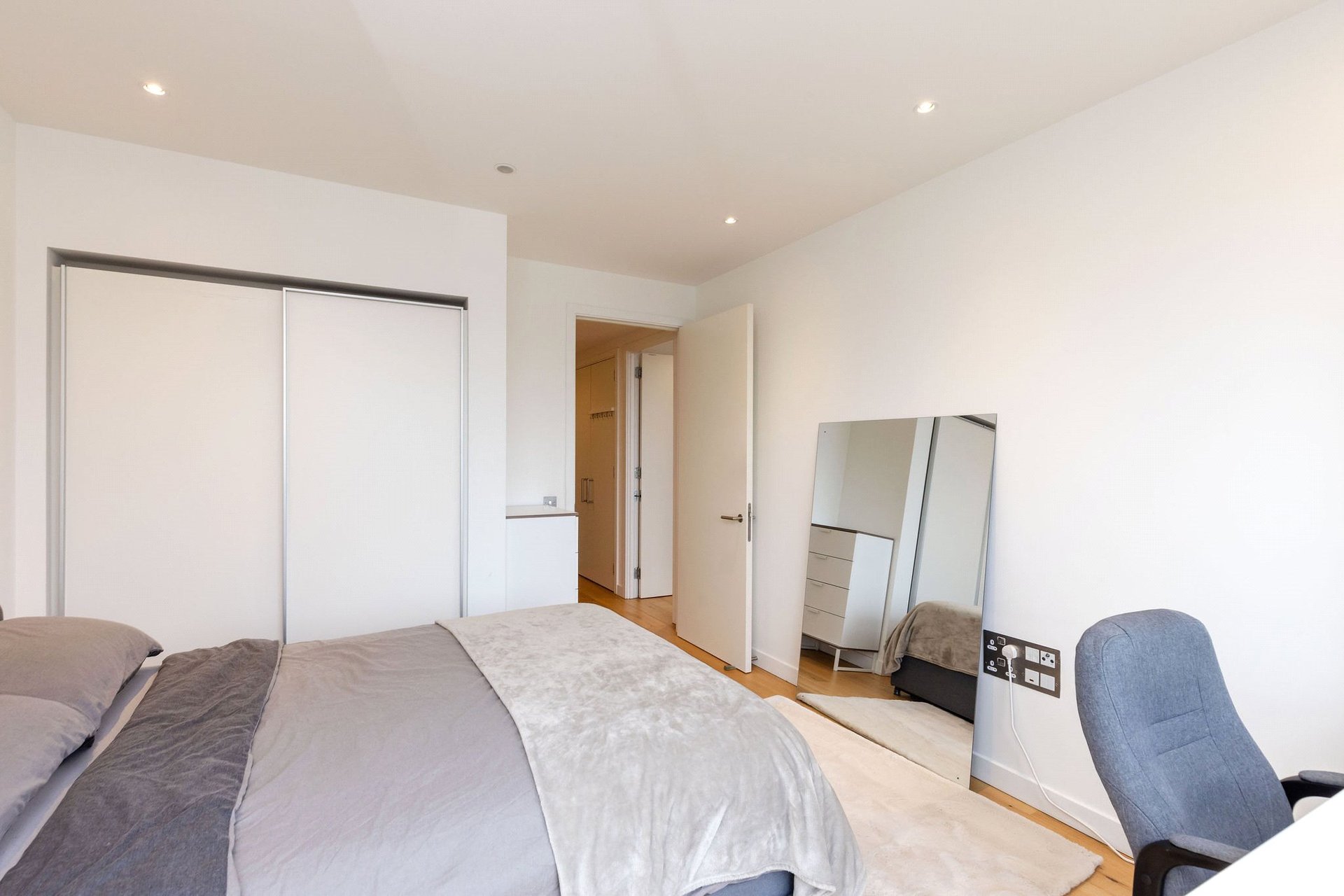 Flat 41, 3 Simpson Loan, Edinburgh, Midlothian, EH3 9GZ - Picture #11