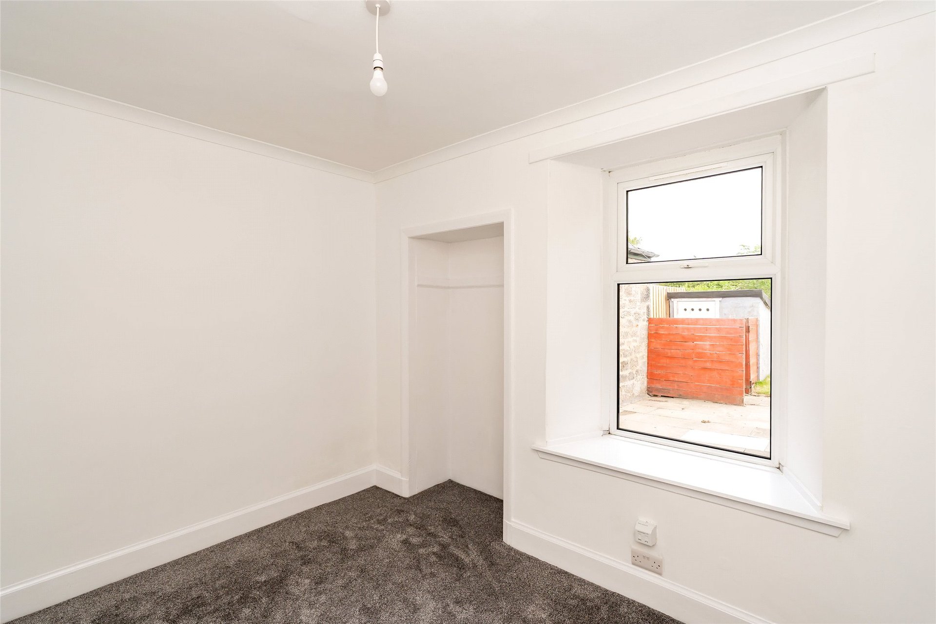 16 Fountain Place, Loanhead, Midlothian, EH20 9EA - Picture #10