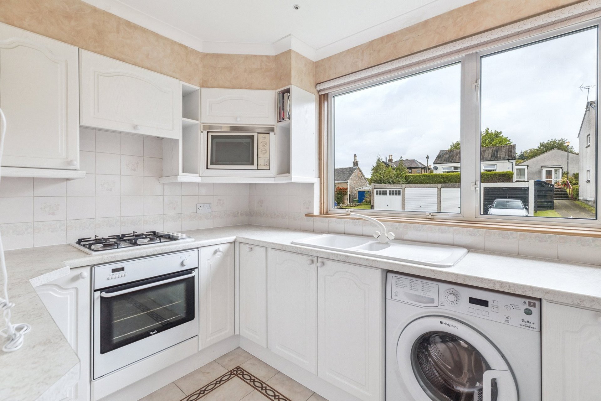9/1 Iddesleigh Avenue, Milngavie, G62 8NT - Picture #8