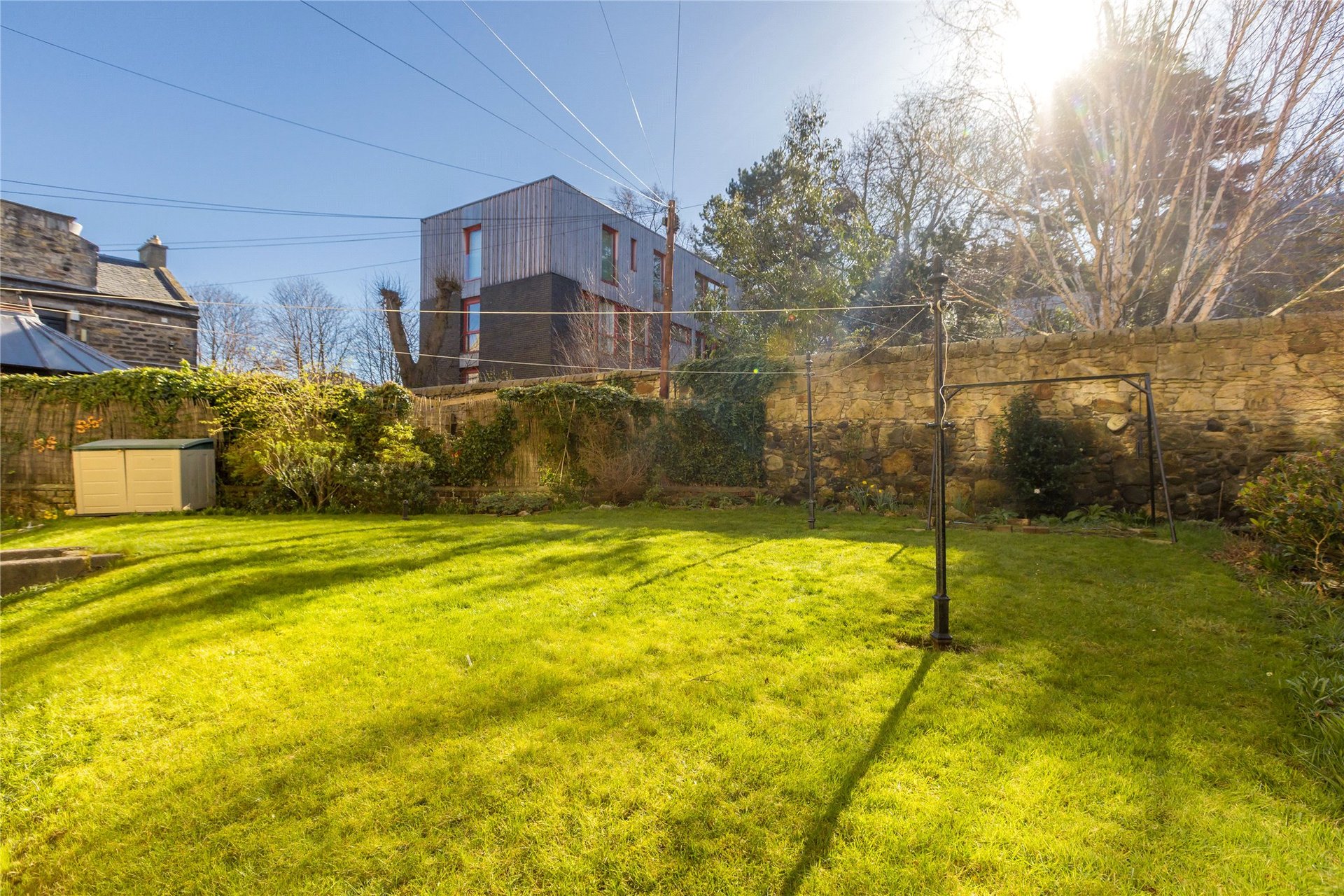 23/4 Starbank Road, Edinburgh, Midlothian, EH5 3BY - Picture #17