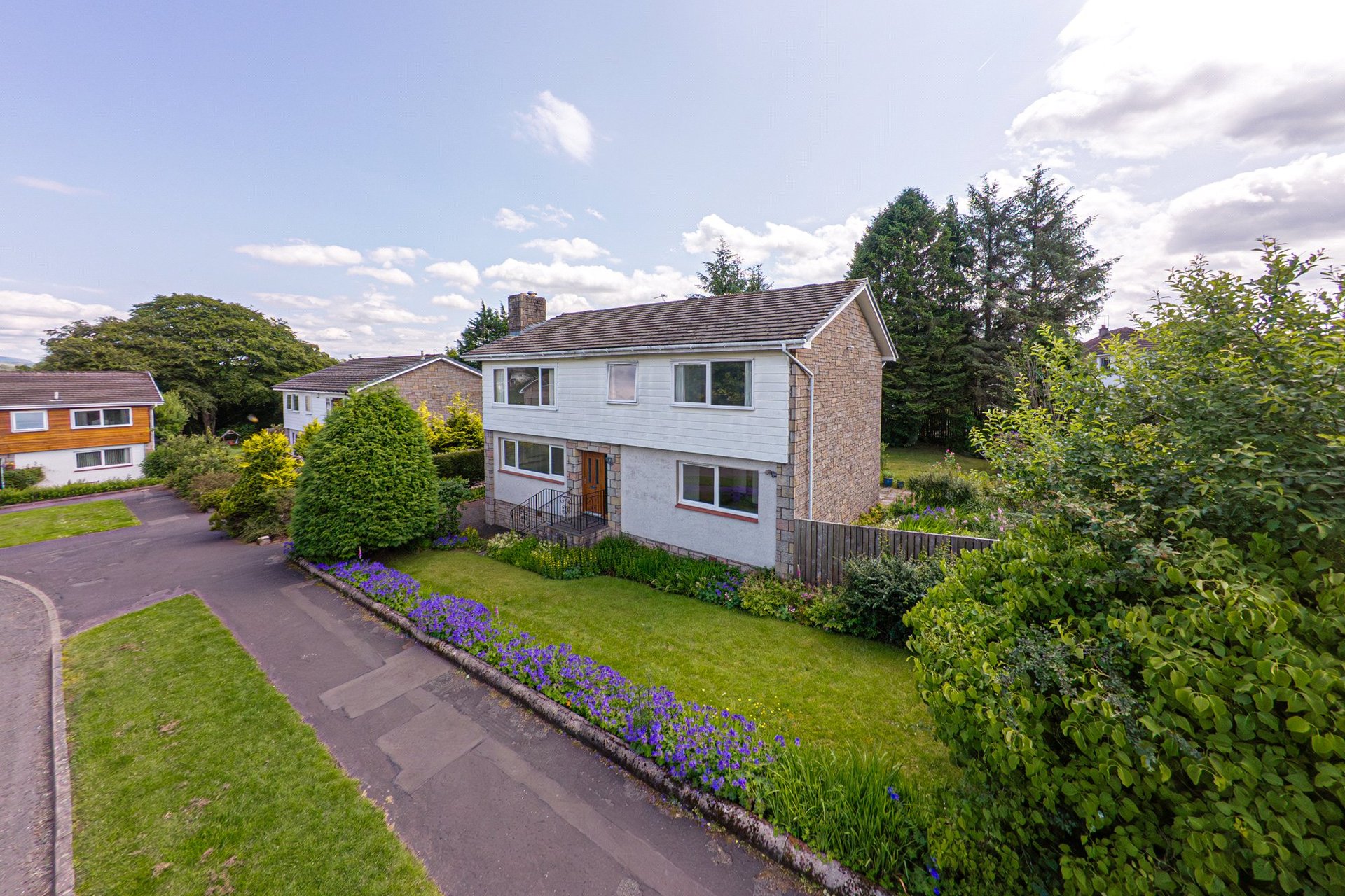 12 Seafield Avenue, Bearsden, G61 3LB - Picture #39