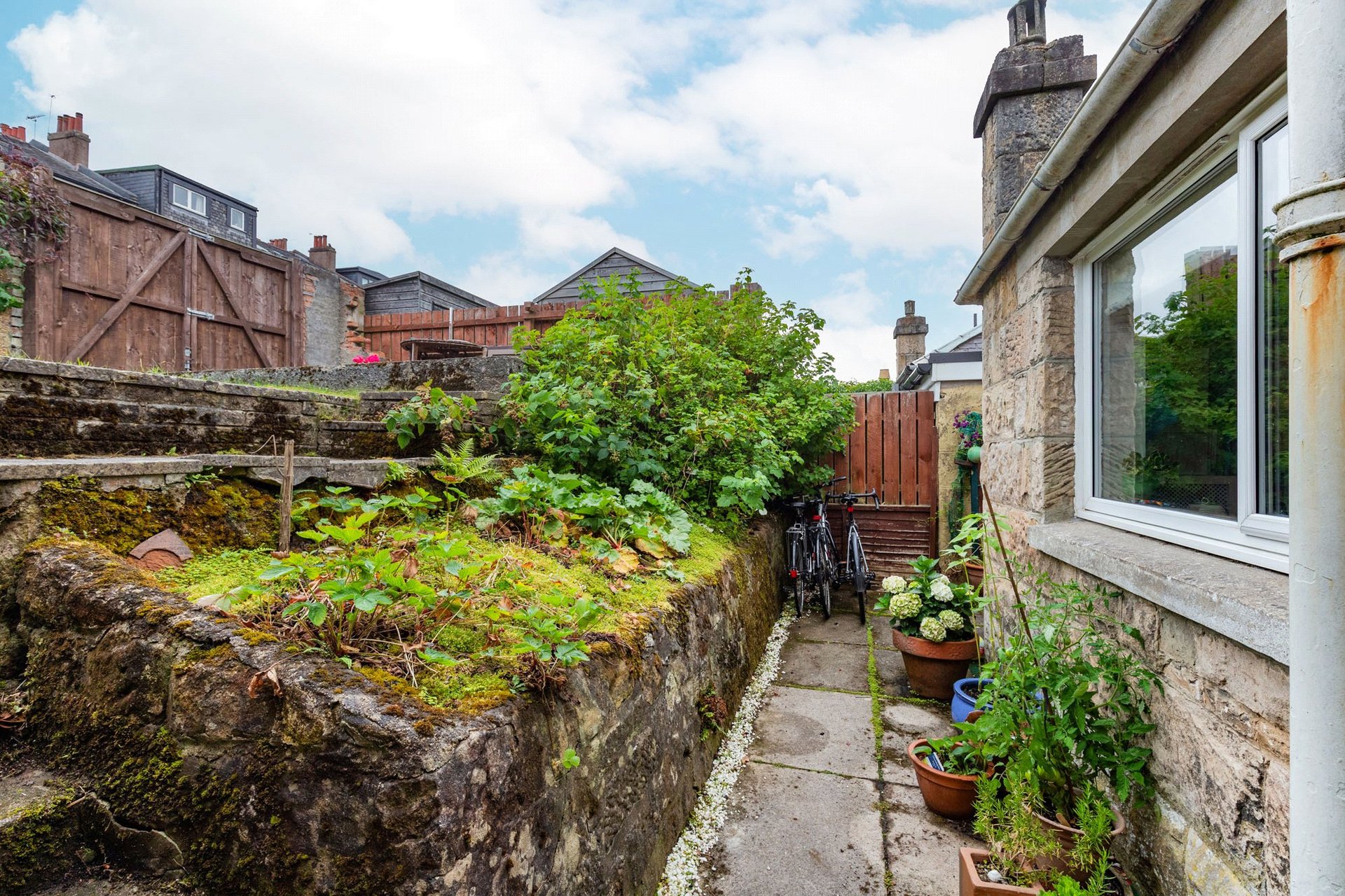 542 Clarkston Road, Netherlee, Glasgow, G44 3RT - Picture #44