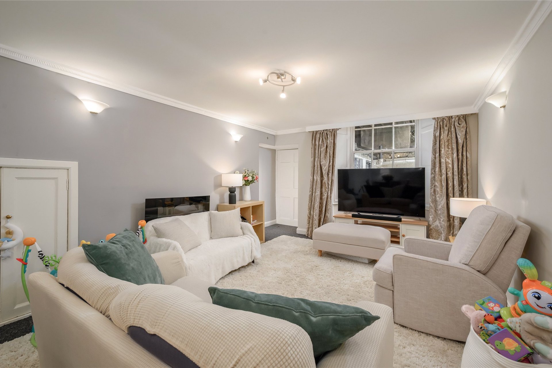 53 Albany Street, Edinburgh, EH1 3QY - Picture #17