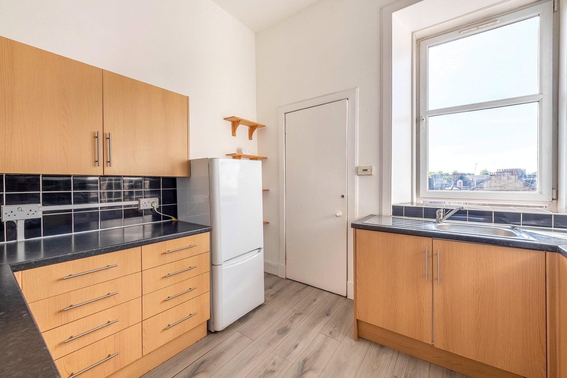 3/1, 10 Kersland Street, Hillhead, Glasgow, G12 8BL - Picture #8