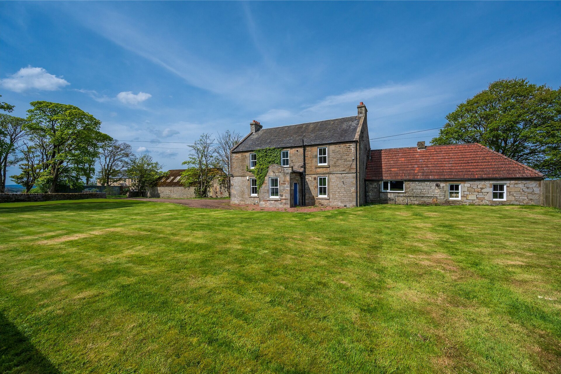 Selms Farmhouse, Kirknewton, West Lothian, EH27 8DQ - Picture #1