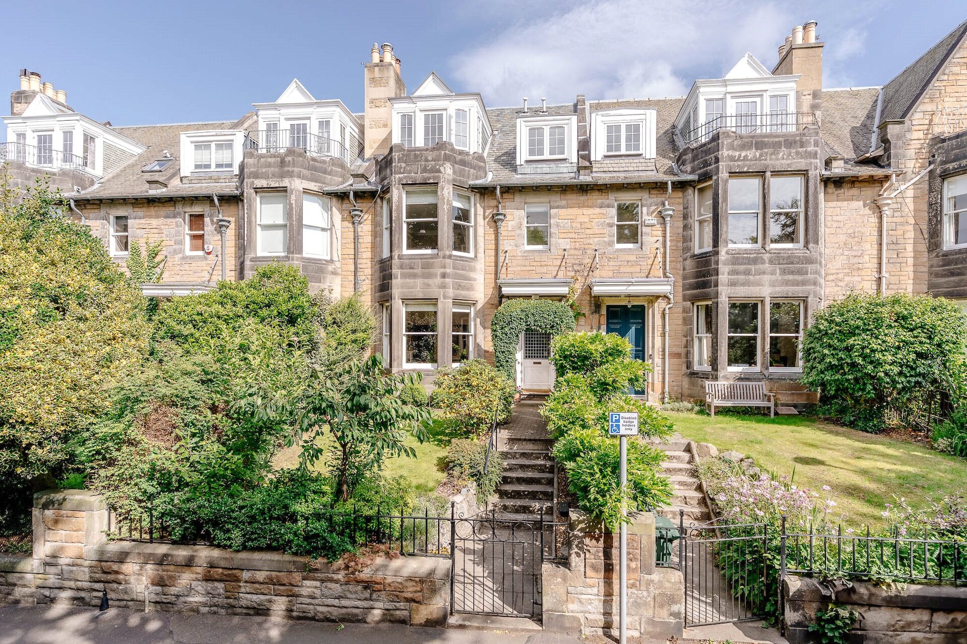 3 Abinger Gardens, Edinburgh, Midlothian, EH12 6DE - Picture #1