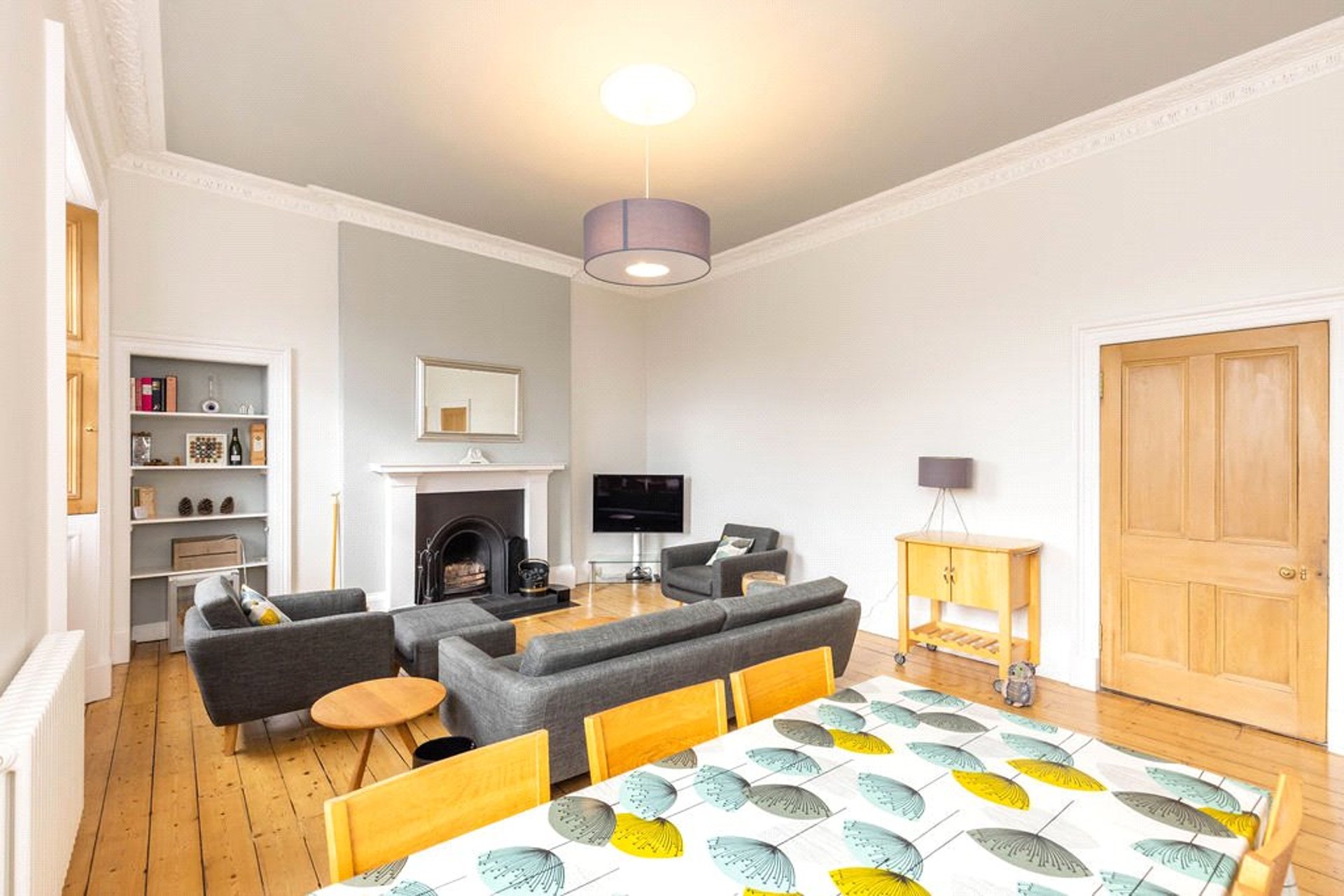 12/8 Atholl Place, Edinburgh, Midlothian, EH3 8HP - Picture #3