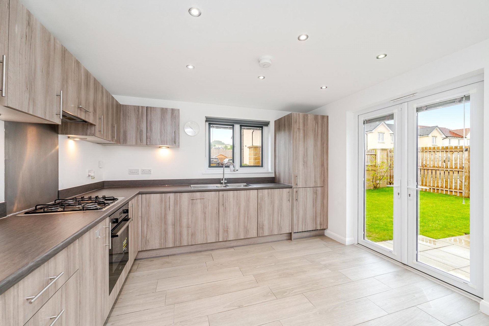 15 Laing Loan, Wallyford, Musselburgh, East Lothian, EH21 8GU - Picture #3