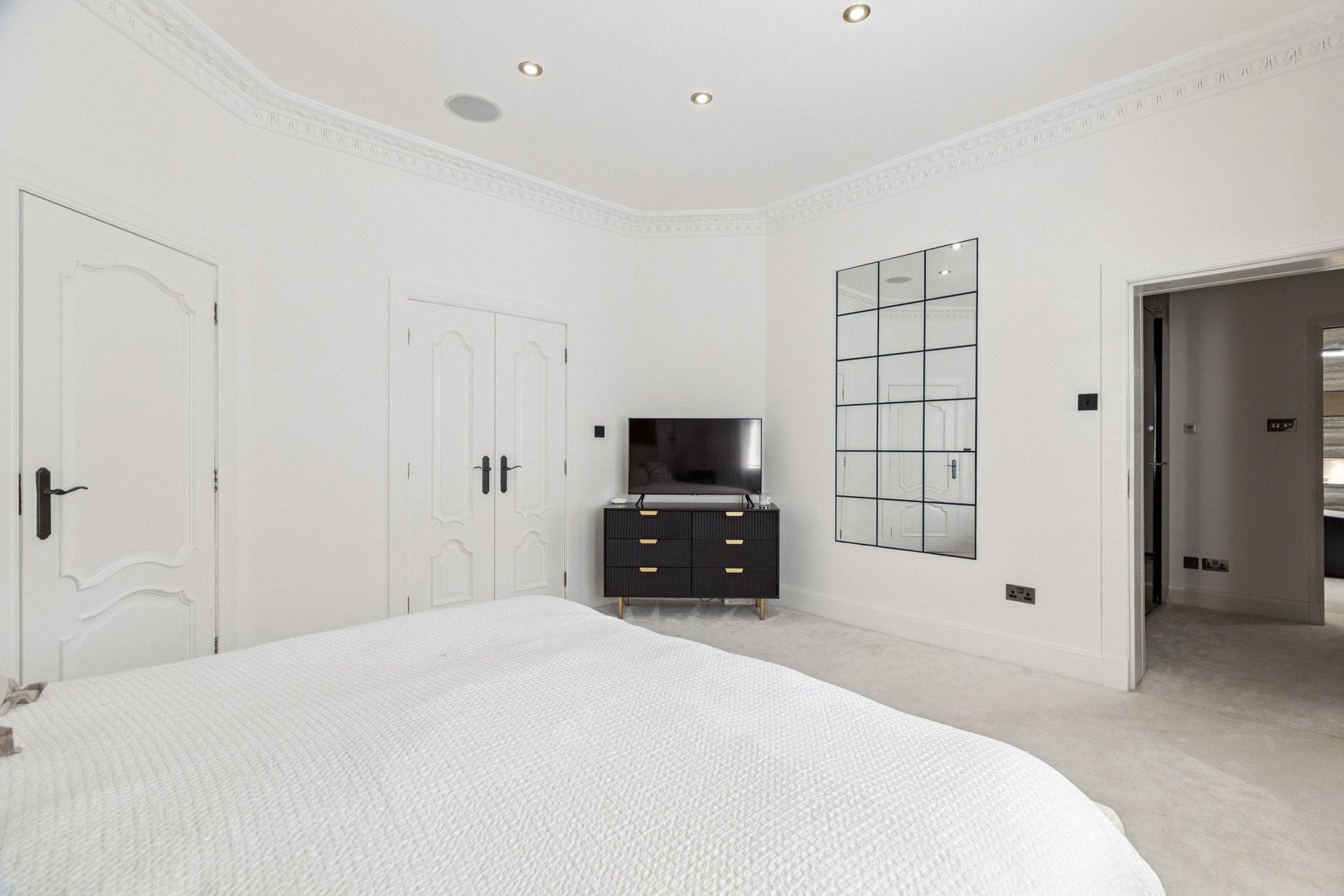 53 Ayr Road, Whitecraigs, Glasgow, G46 6SR - Picture #35