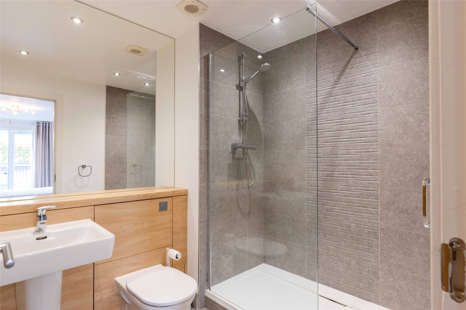 Flat 3, 4 Burnbrae Park, Edinburgh, Midlothian, EH12 8AN - Picture #8