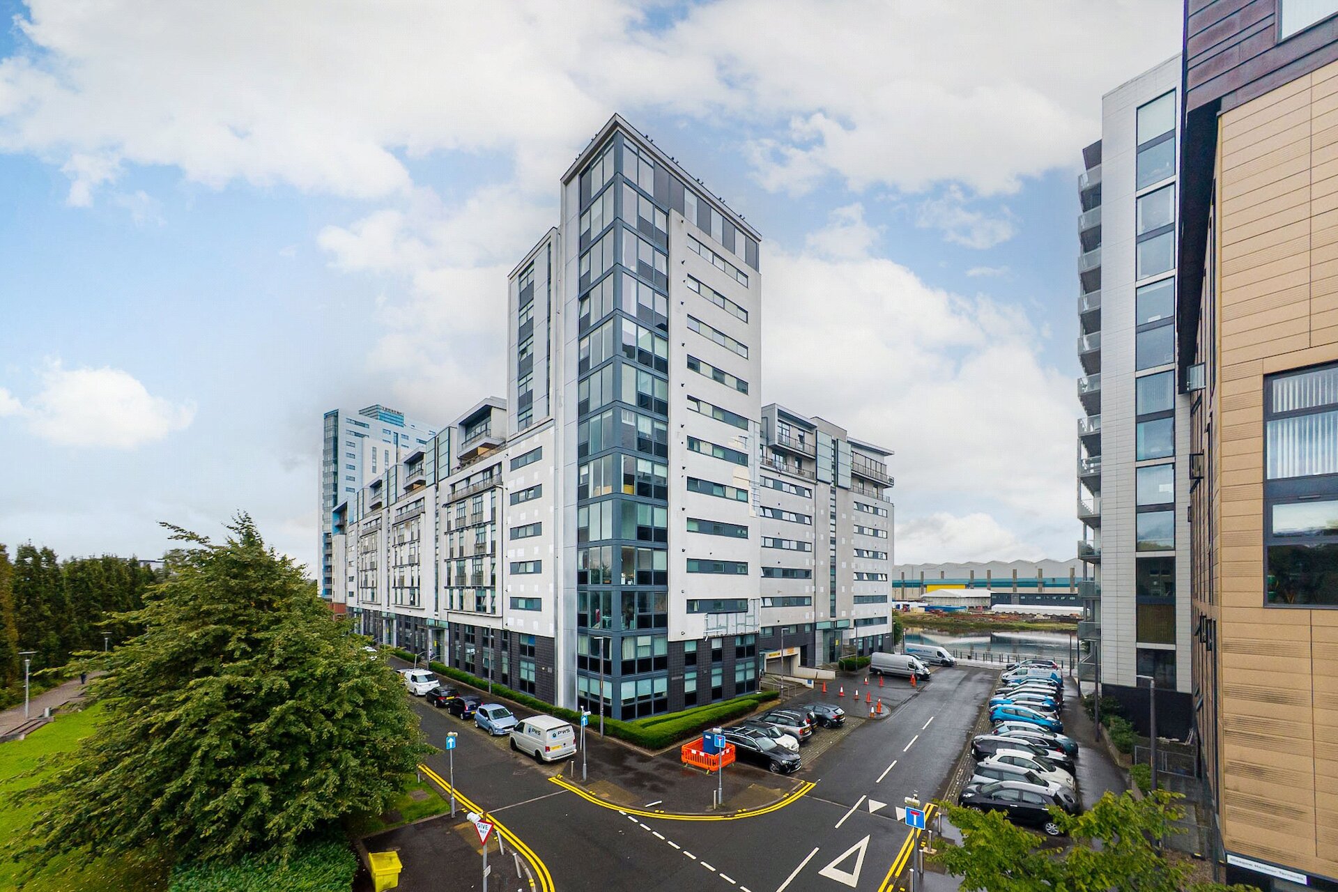 9/2, 11 Castlebank Place, Glasgow Harbour, Glasgow, G11 6BJ - Picture #1