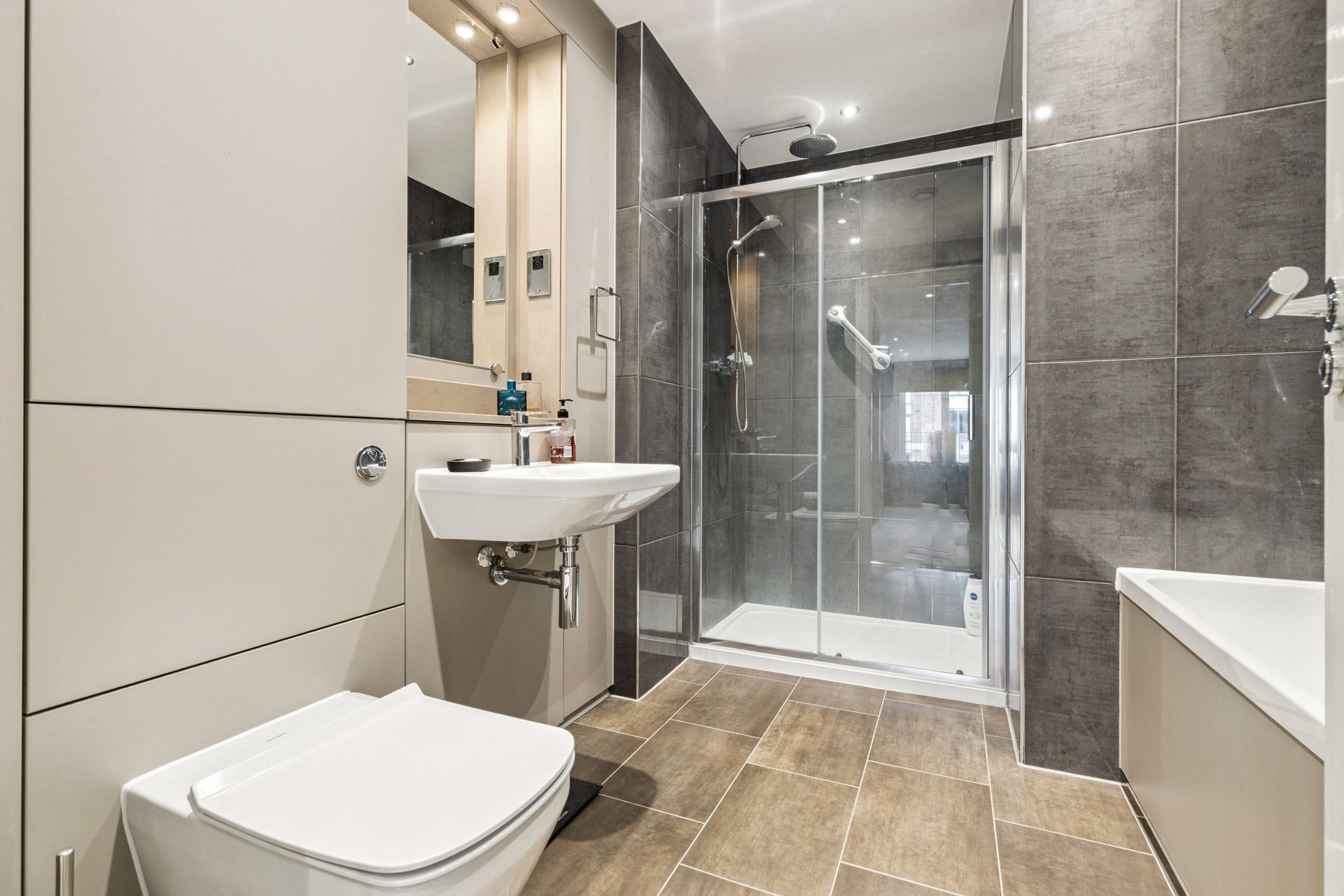 Flat 2/1, 3 Eastwoodhill Grove, Giffnock, Glasgow, East Renfrewshire, G46 6BB - Picture #21