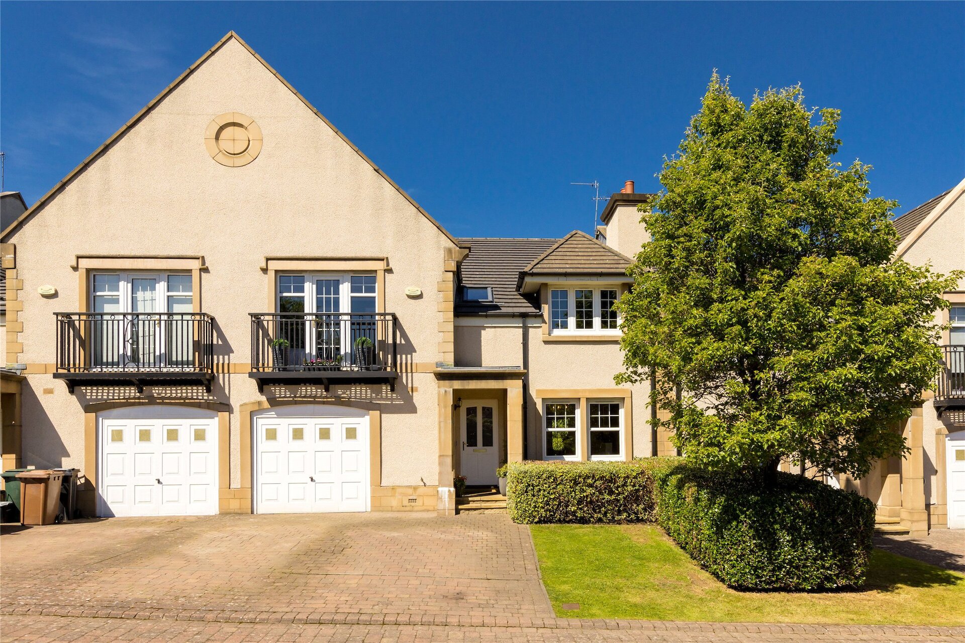 2 Syme Place, Greenbank, Edinburgh, EH10 5GA - Picture #1
