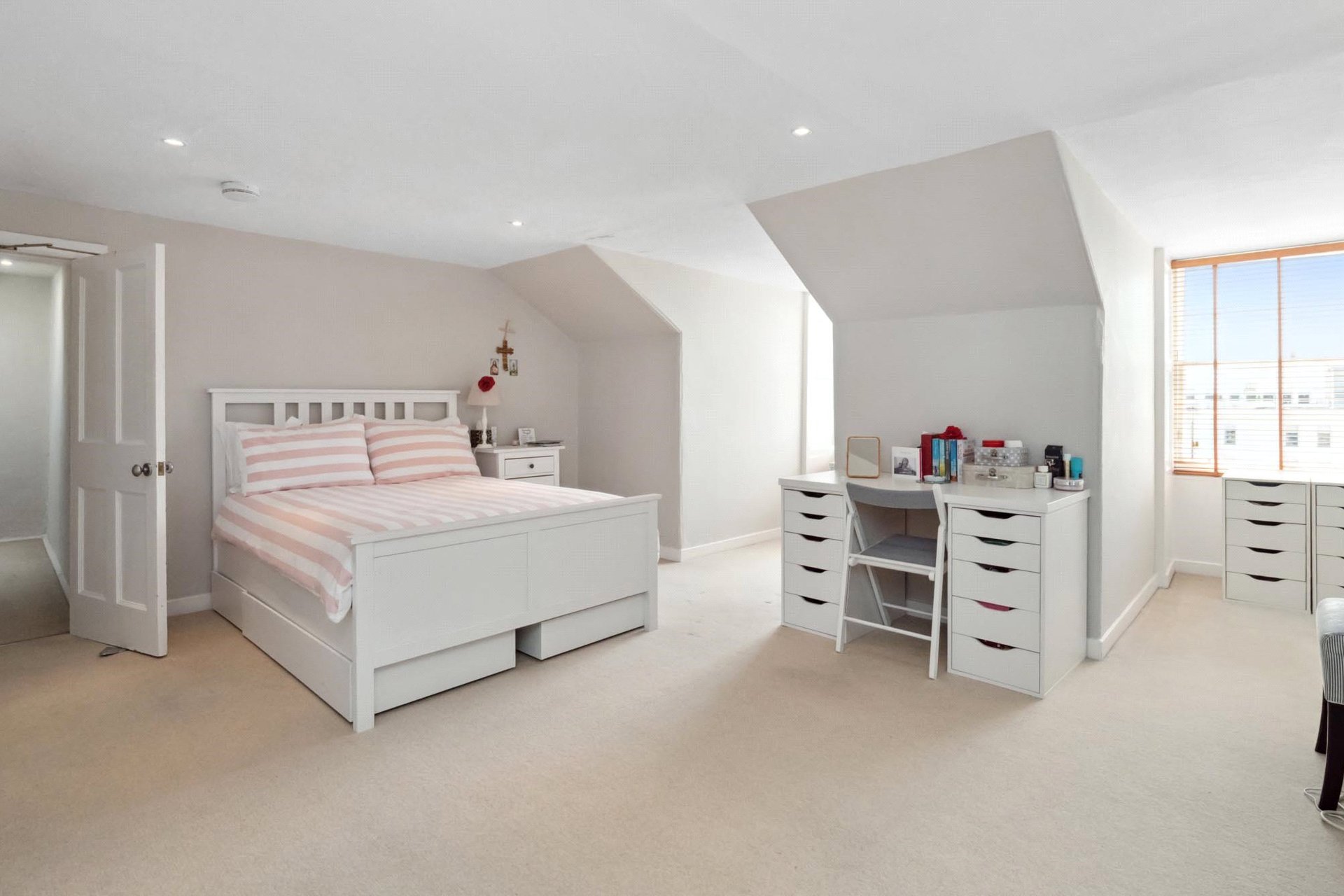 Flat 3, 56 North Castle Street, Edinburgh, Midlothian, EH2 3LU - Picture #11