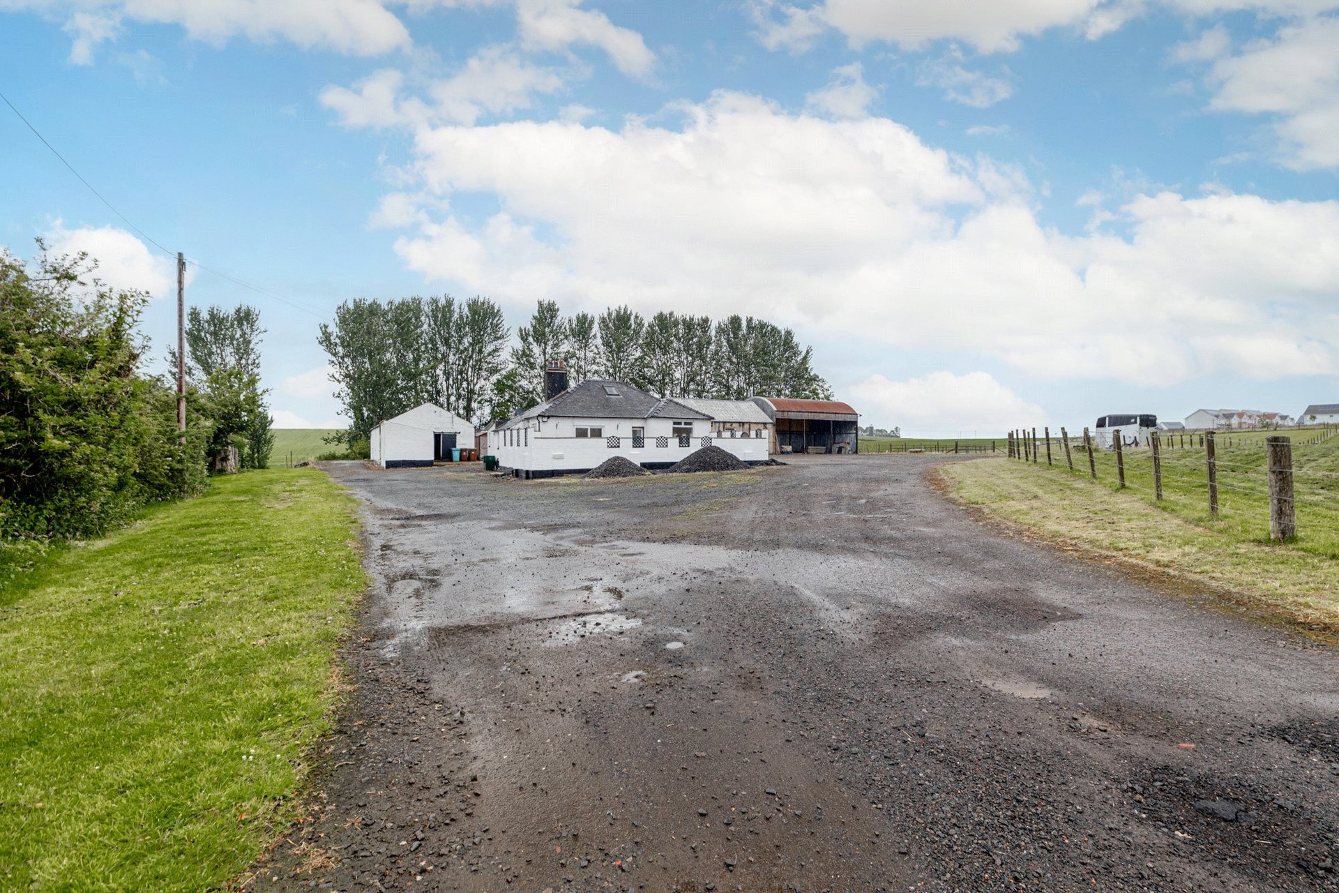 Lanrigg Farm, Old Lindsaybeg Road, Chryston, Glasgow, North Lanarkshire, G69 9HB - Picture #2