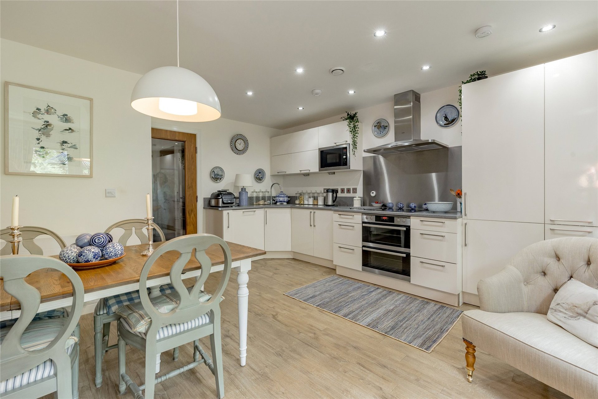12 Larkfield Gardens, Edinburgh, EH5 3QA - Picture #4