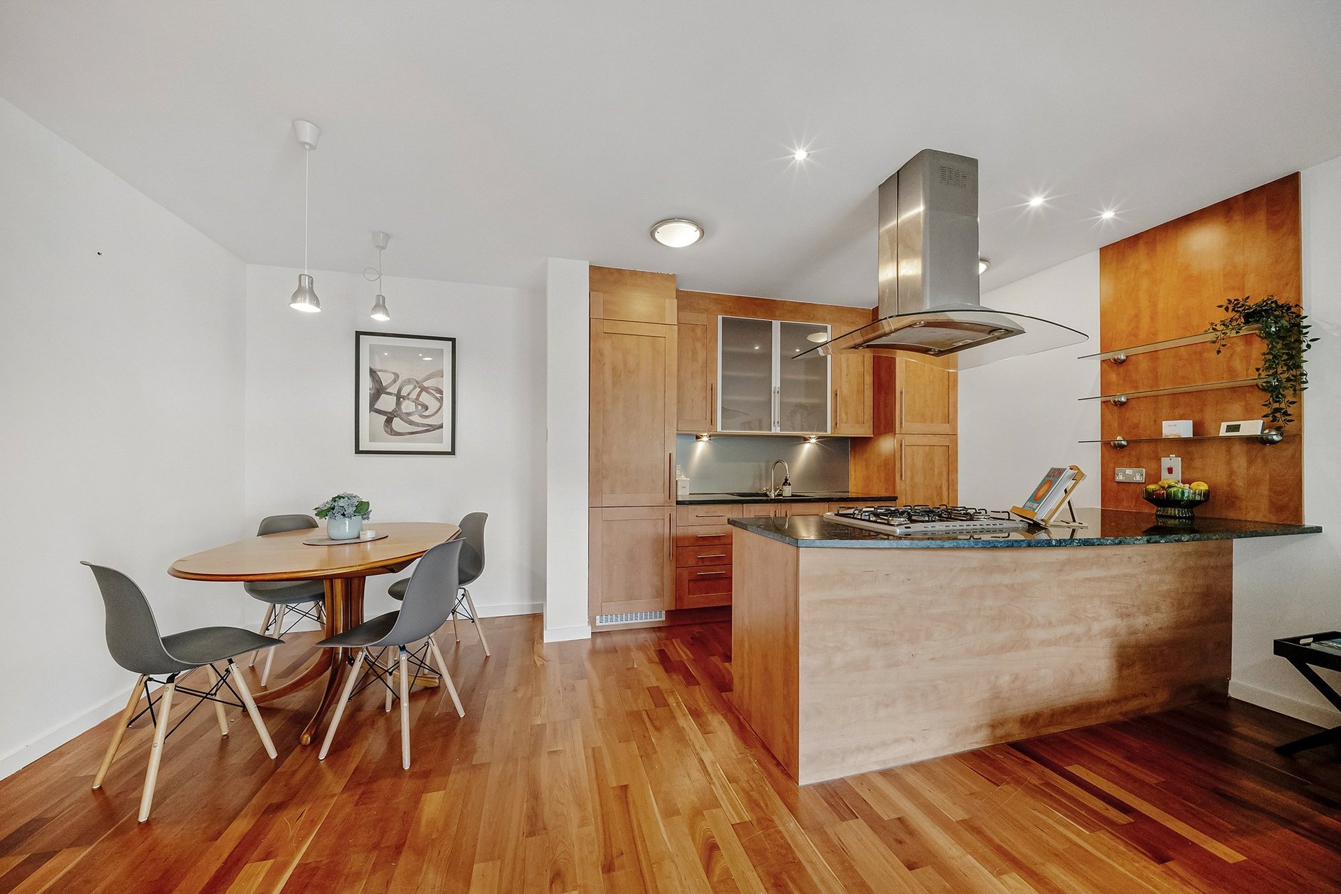 Flat 27 - The Park, 89 Holyrood Road, Holyrood, Edinburgh, EH8 8BA - Picture #8