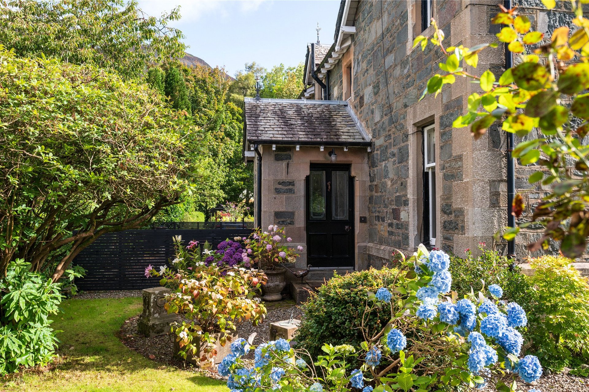 Neish House, St. Fillans, Crieff, Perthshire, PH6 2NF - Picture #4