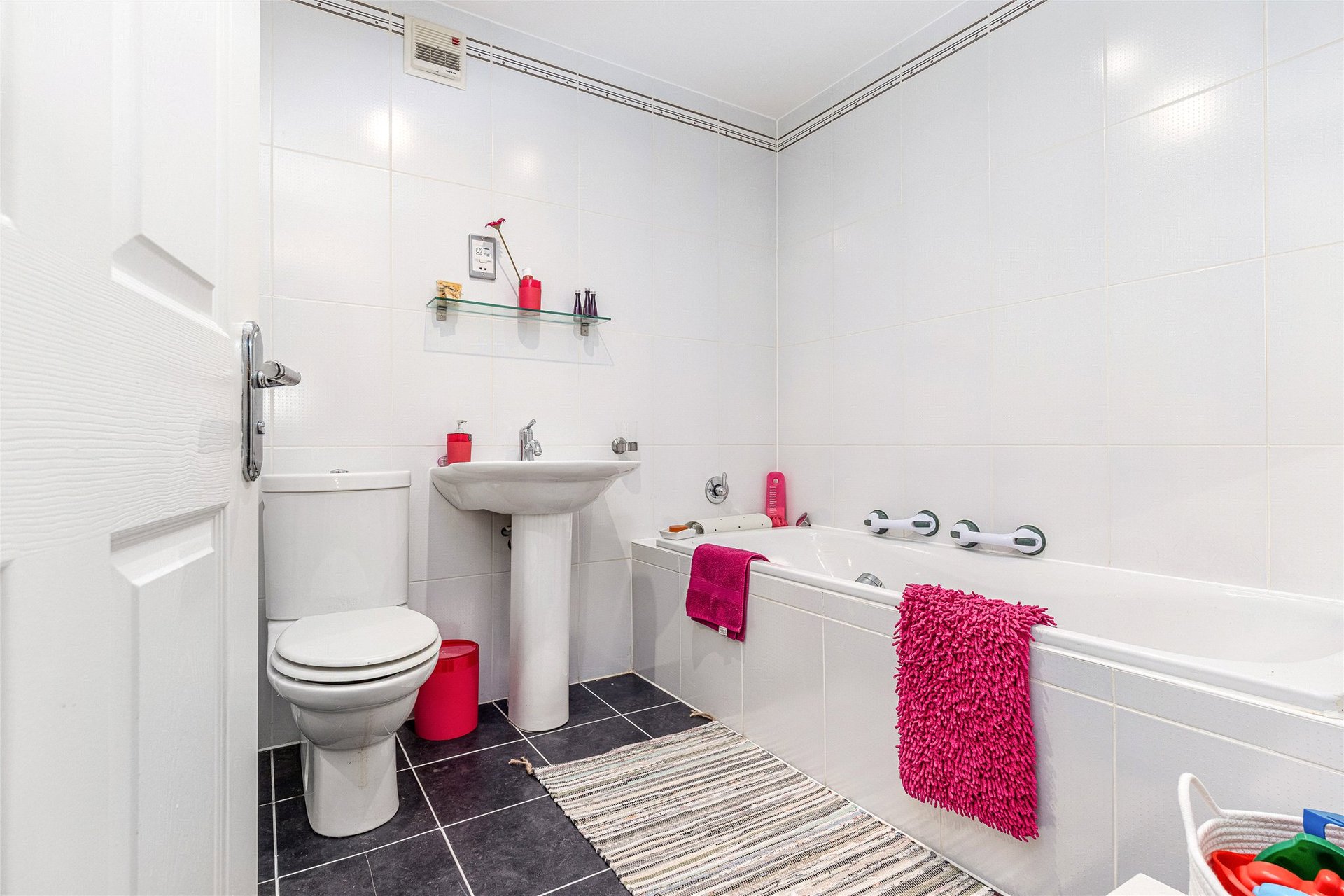 16 Old Farm Road, Bearsden, G61 1QA - Picture #37