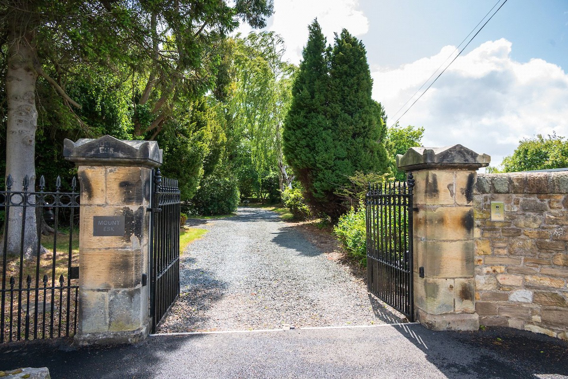 Mount Esk House & Gate Lodge, 11 Kevock Road, Lasswade, Midlothian, EH18 1HT - Picture #29